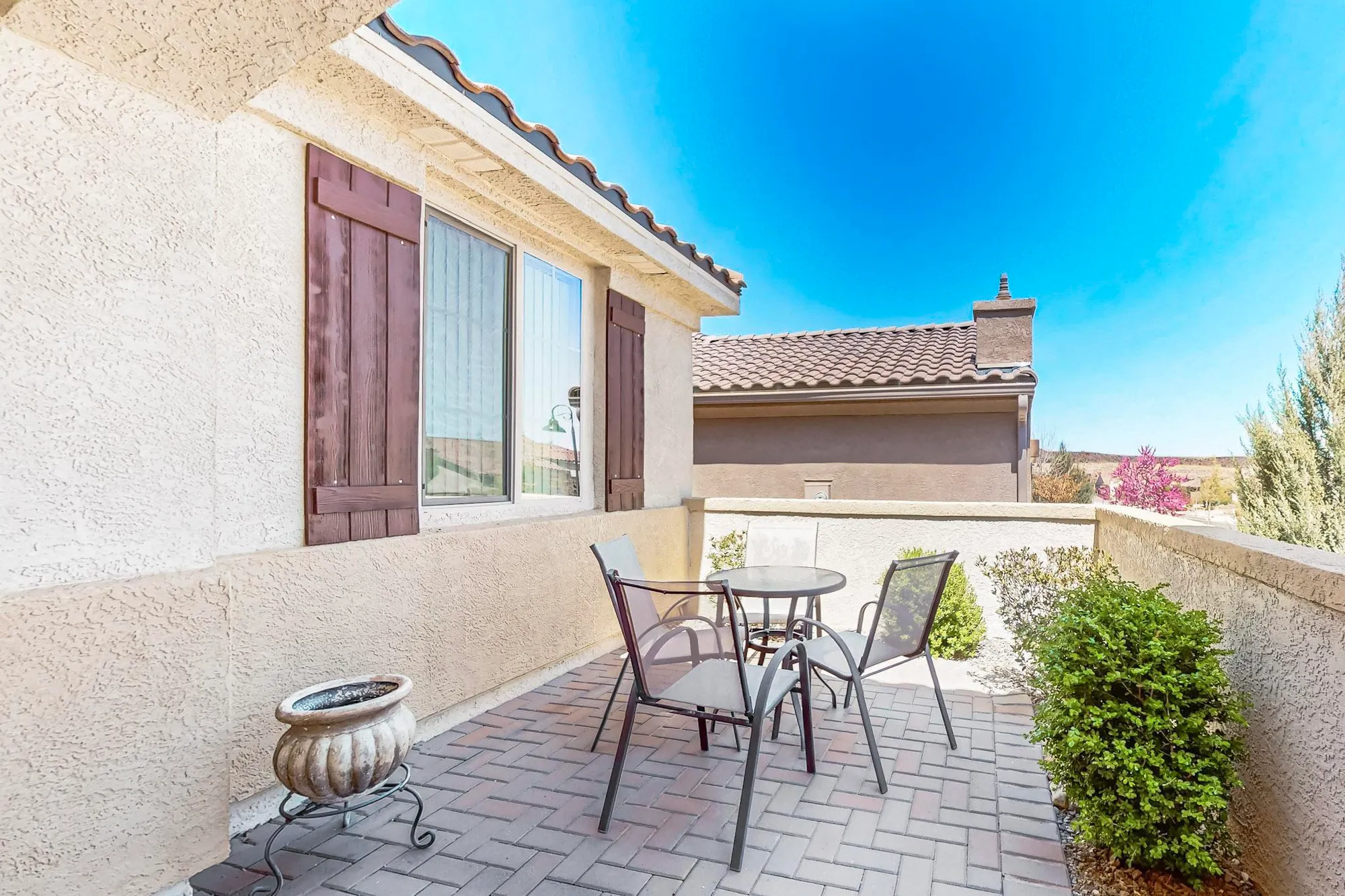 Property Slideshow image 31 of 44 | 9312 bear lake way, Albuquerque, NM, 87120