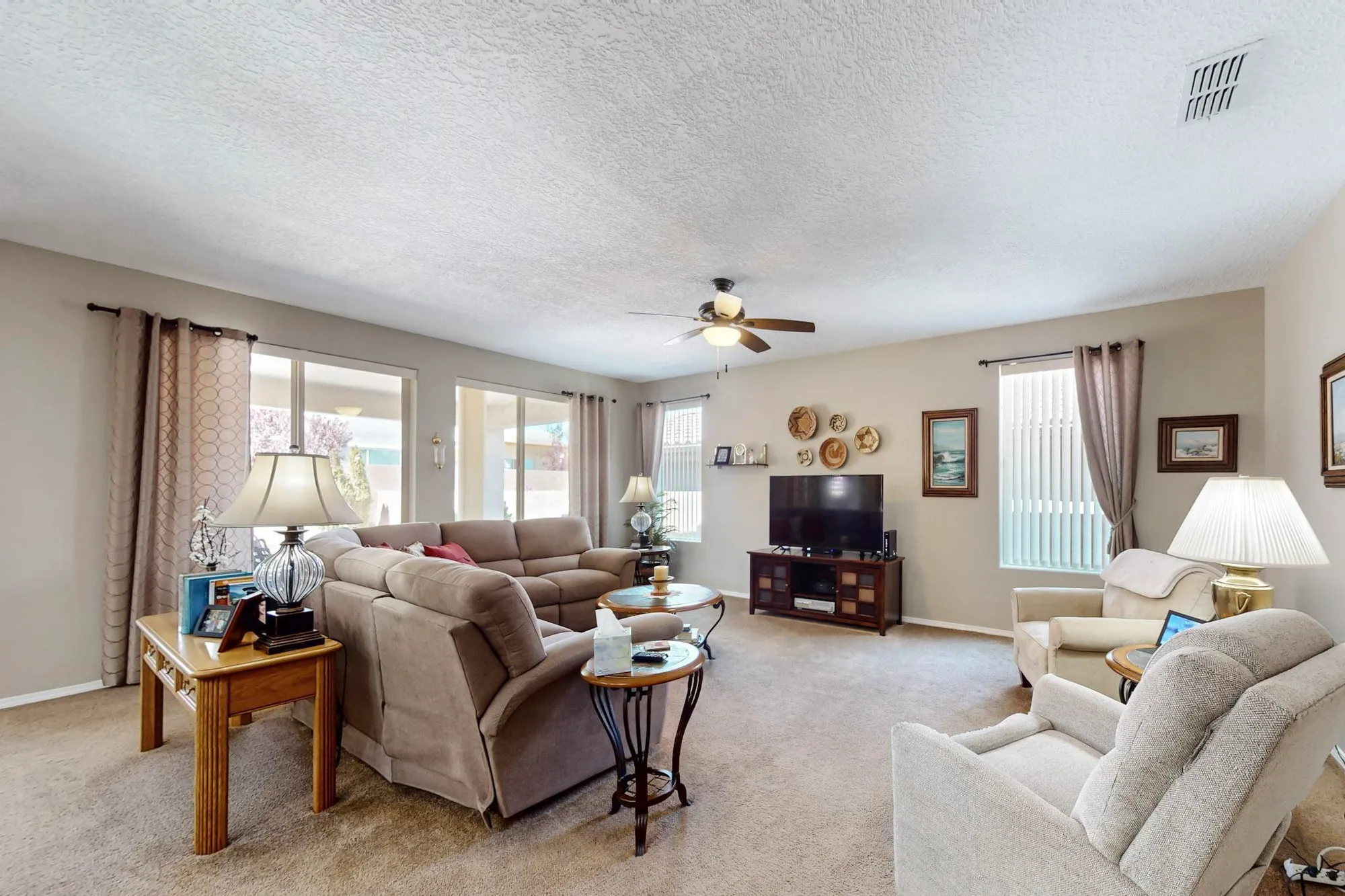 Property Slideshow image 8 of 44 | 9312 bear lake way, Albuquerque, NM, 87120