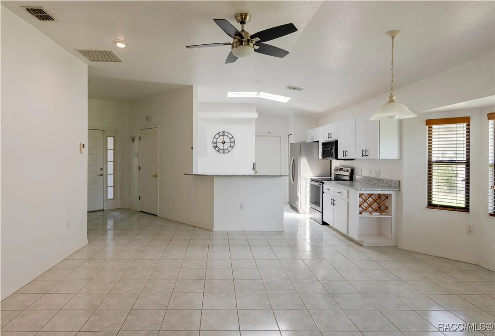 Property Slideshow image 6 of 43 | 1829 w jena ct, Lecanto, FL, 34461