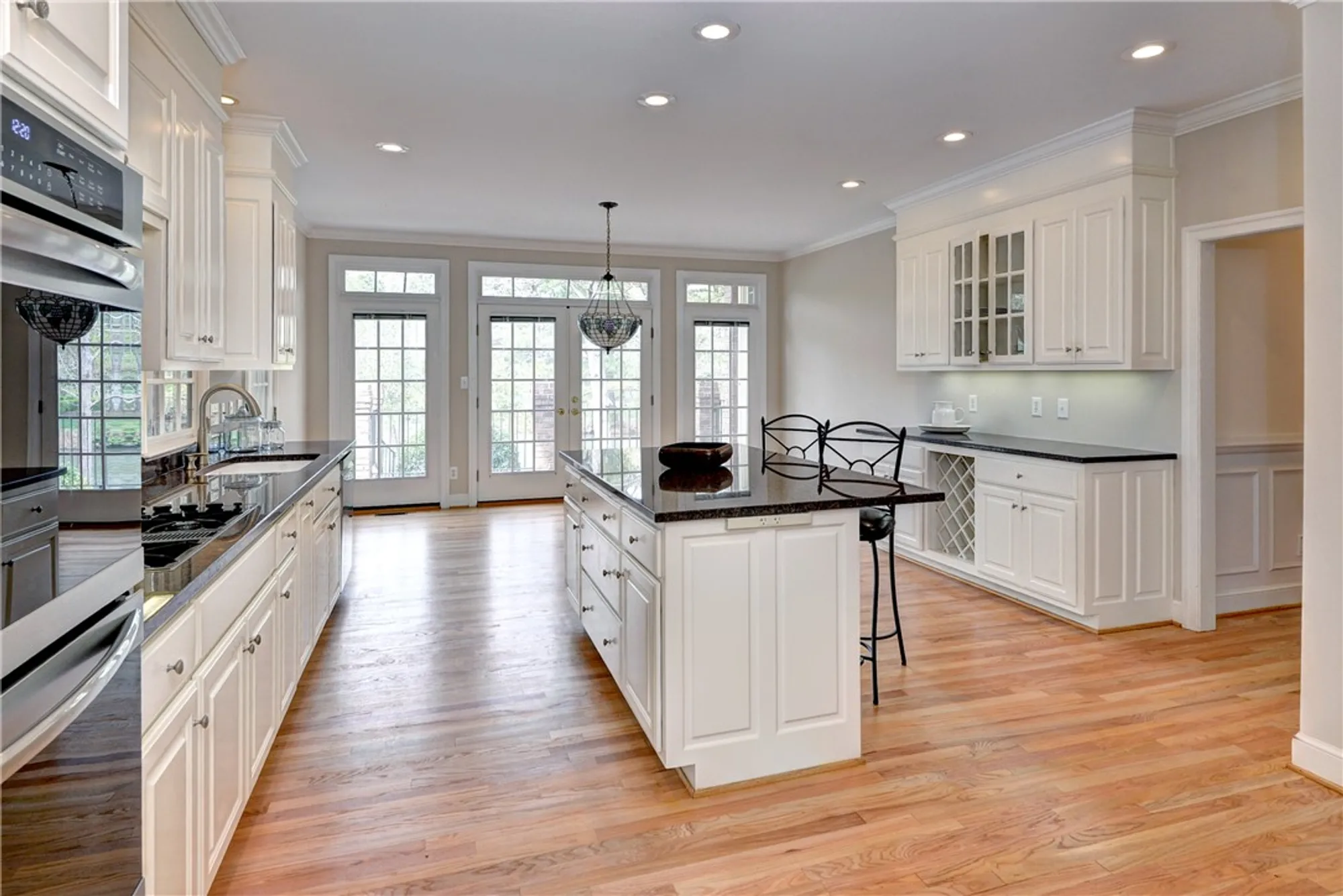 Property Slideshow image 15 of 47 | 2809 middle woodland close, Williamsburg, VA, 23185