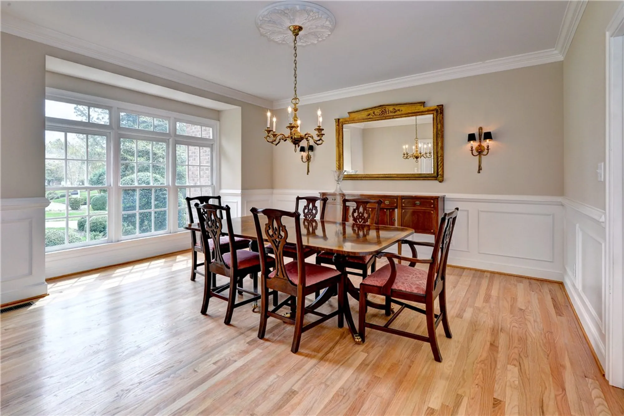 Property Slideshow image 17 of 47 | 2809 middle woodland close, Williamsburg, VA, 23185