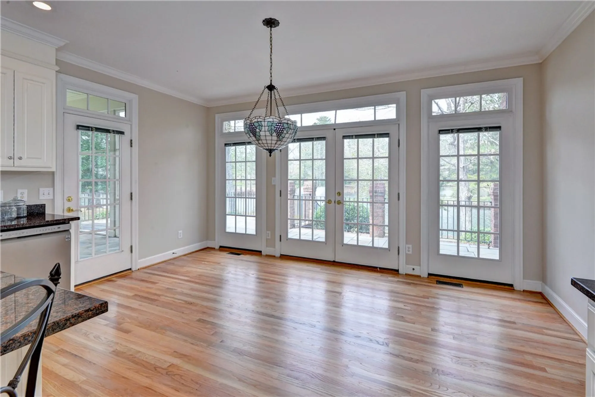 Property Slideshow image 10 of 47 | 2809 middle woodland close, Williamsburg, VA, 23185