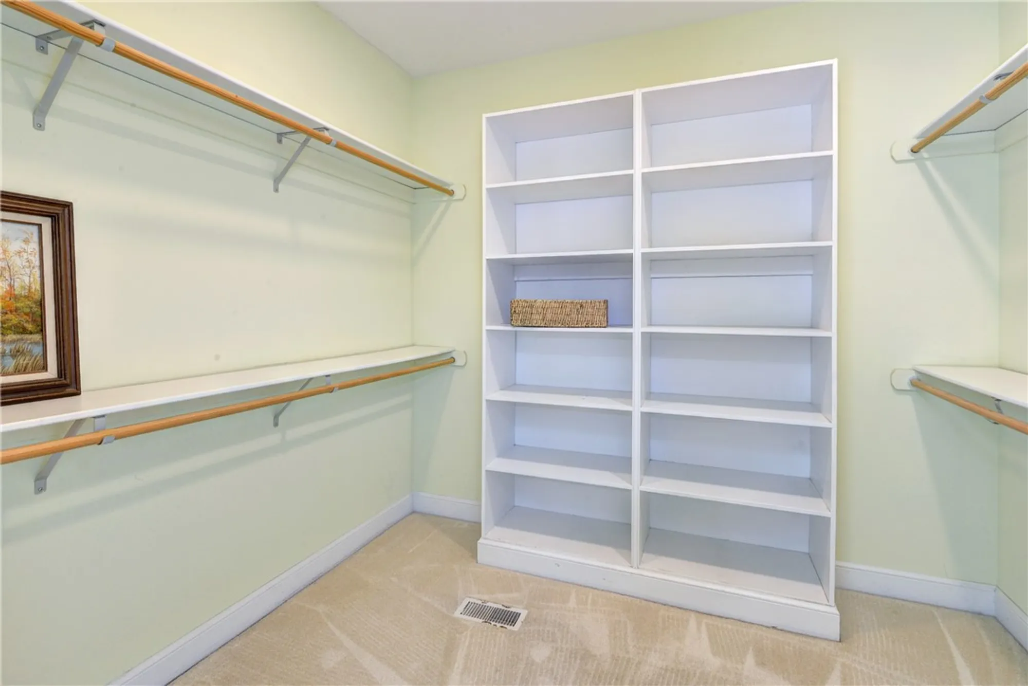 Property Slideshow image 28 of 47 | 2809 middle woodland close, Williamsburg, VA, 23185