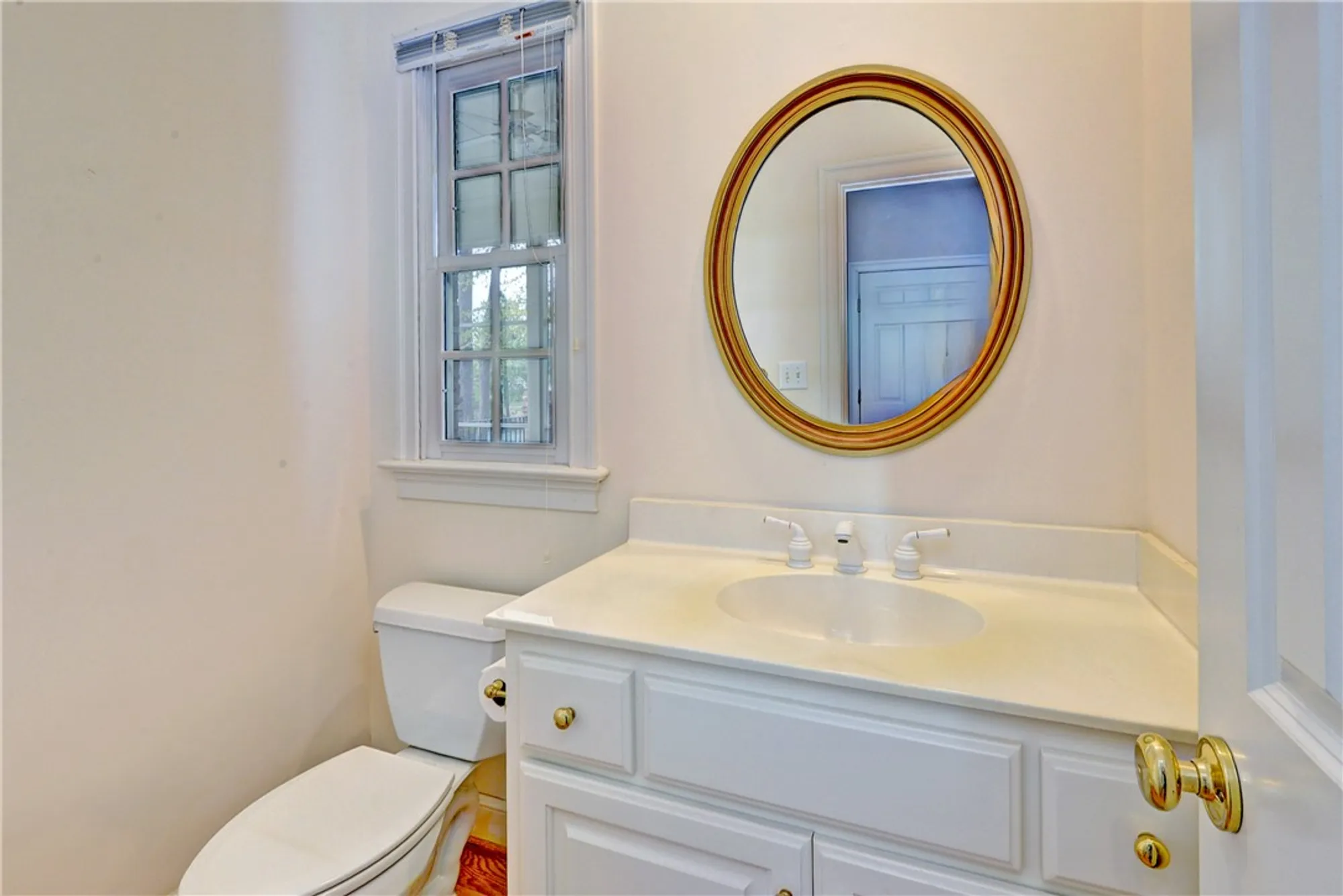 Property Slideshow image 20 of 47 | 2809 middle woodland close, Williamsburg, VA, 23185