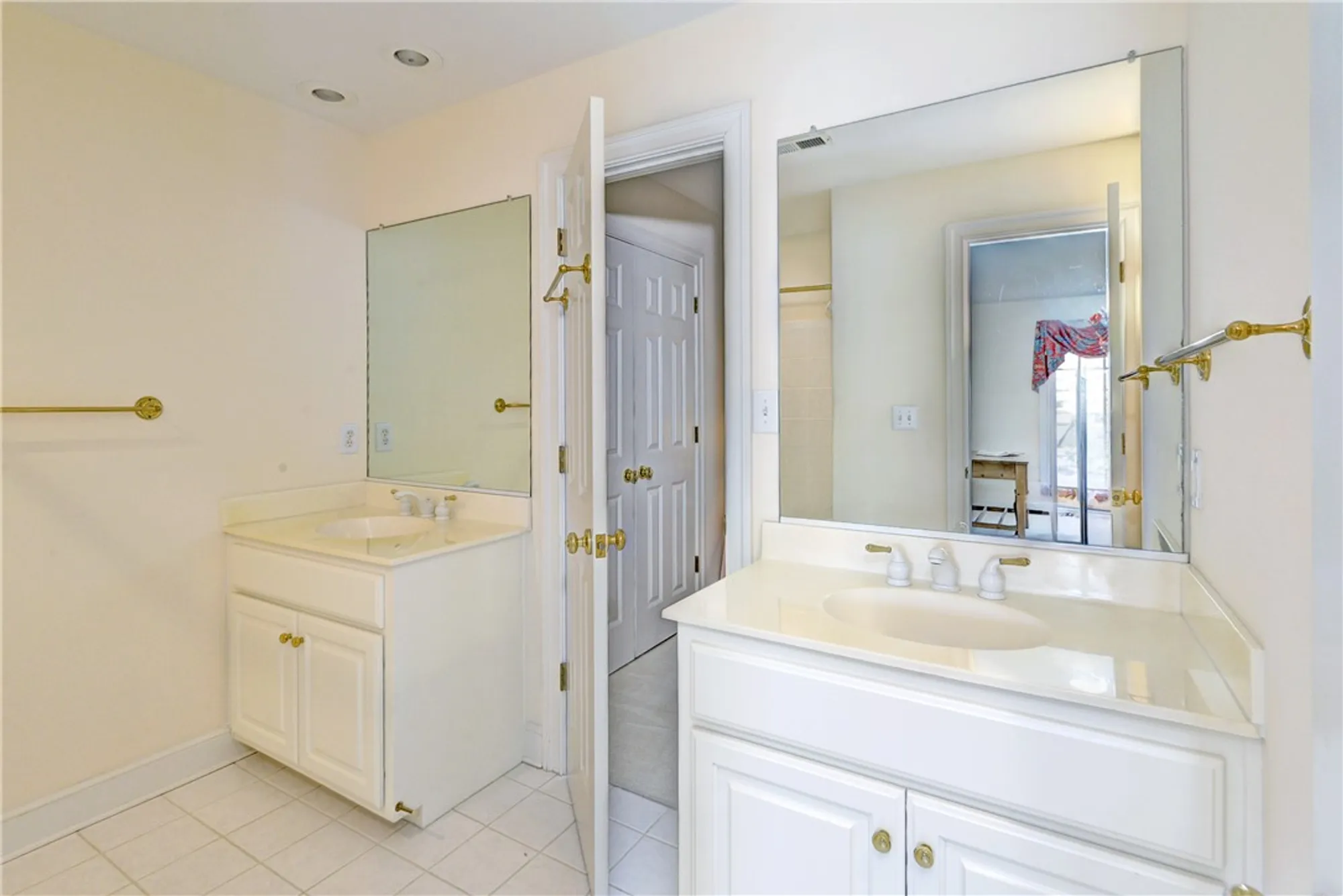 Property Slideshow image 36 of 47 | 2809 middle woodland close, Williamsburg, VA, 23185