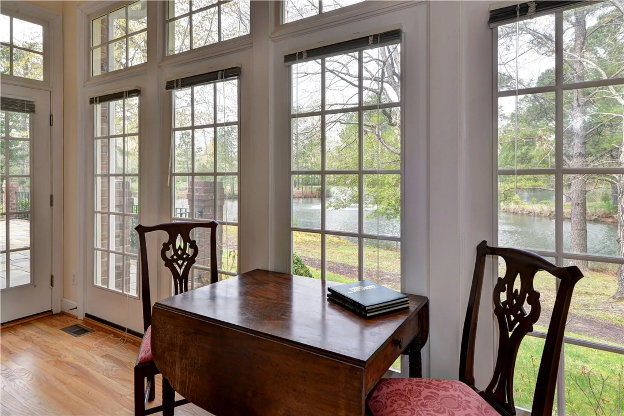 Property Slideshow image 7 of 47 | 2809 middle woodland close, Williamsburg, VA, 23185