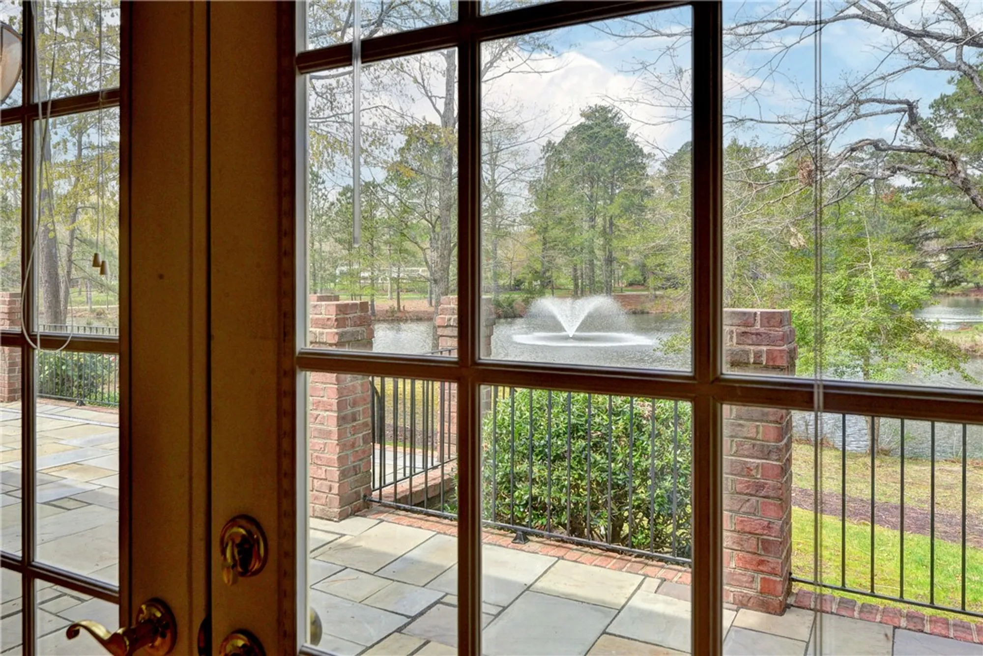 Property Slideshow image 8 of 47 | 2809 middle woodland close, Williamsburg, VA, 23185