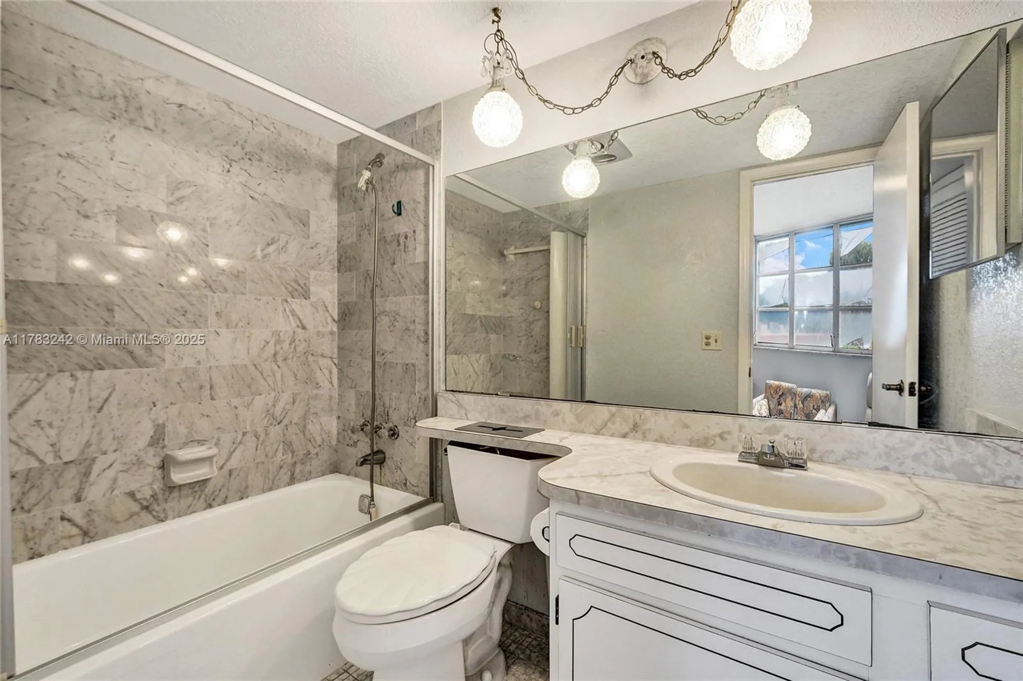 Property Slideshow image 25 of 36 | 811 s hollybrook dr 207, Pembroke Pines, FL, 33025