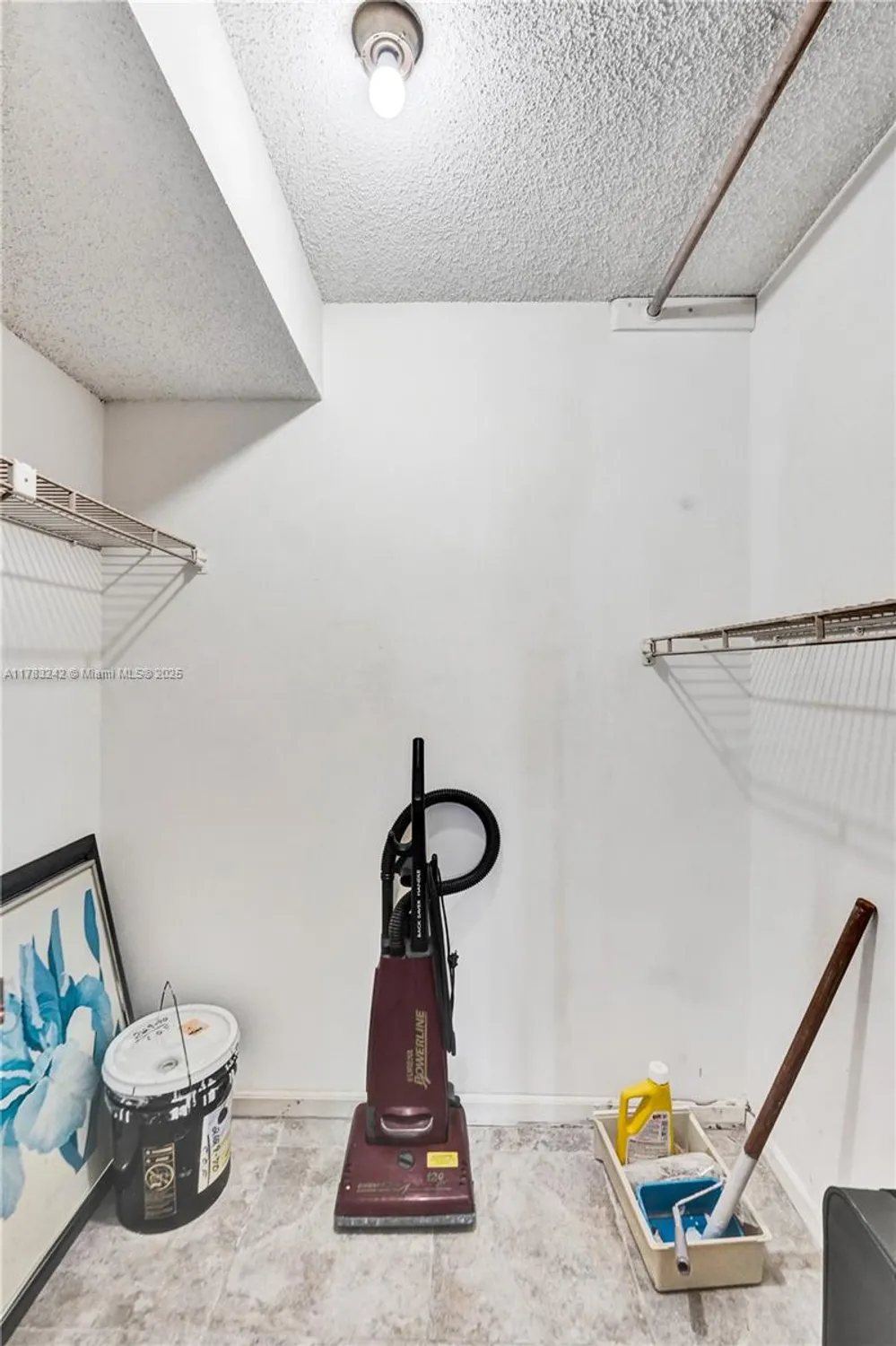 Property Slideshow image 26 of 36 | 811 s hollybrook dr 207, Pembroke Pines, FL, 33025