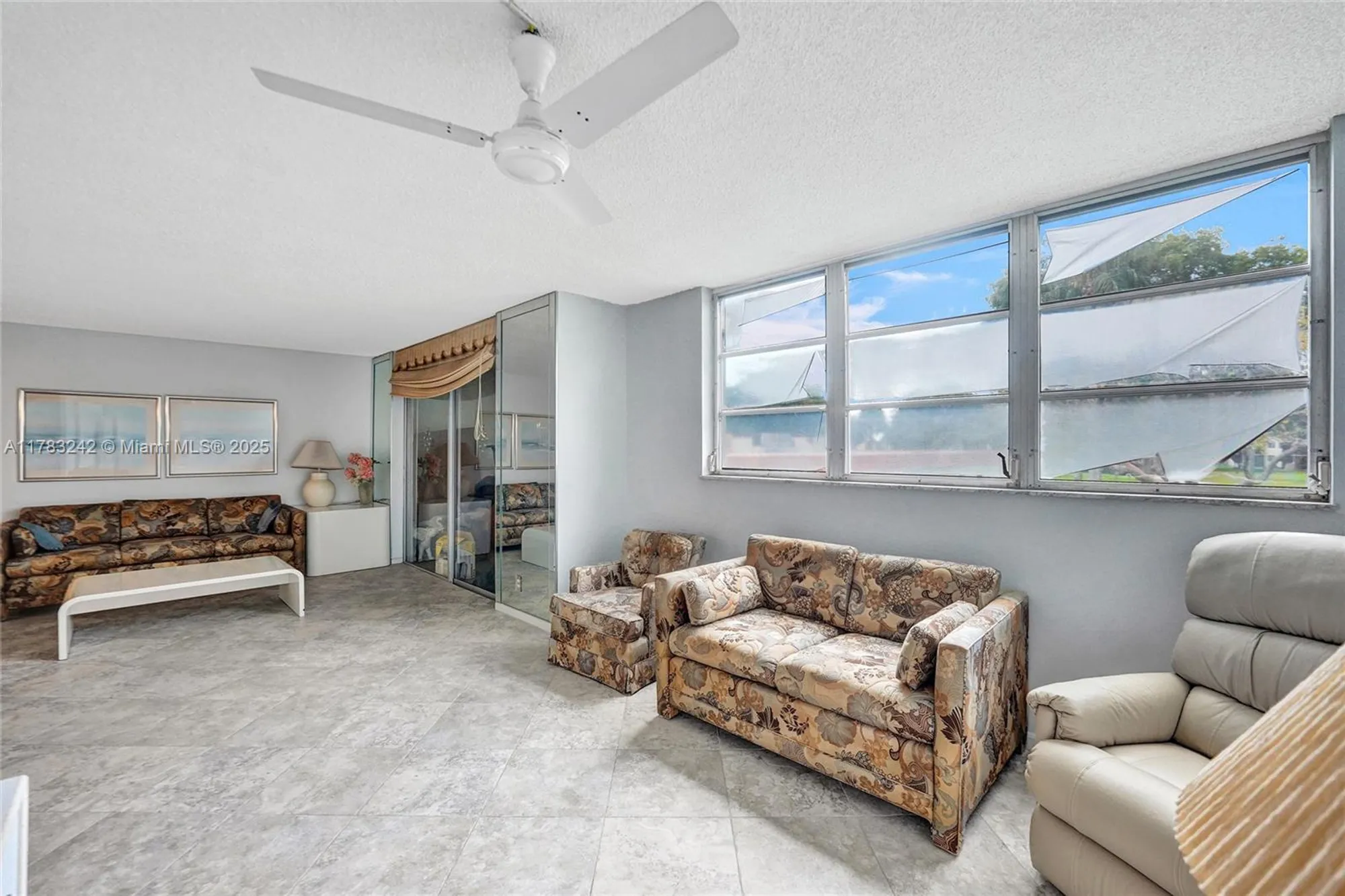Property Slideshow image 22 of 36 | 811 s hollybrook dr 207, Pembroke Pines, FL, 33025