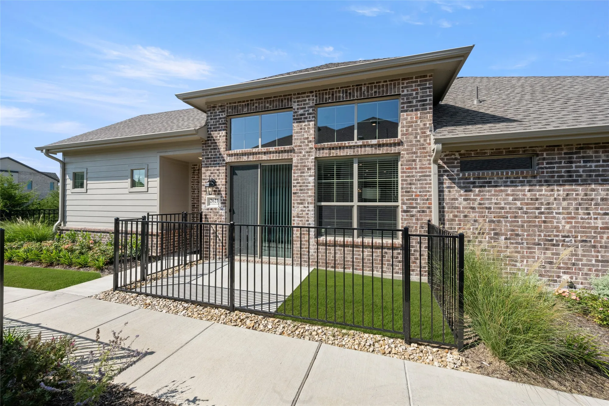Property Slideshow image 3 of 26 | 2621 st helena ln, Grand Prairie, TX, 75054
