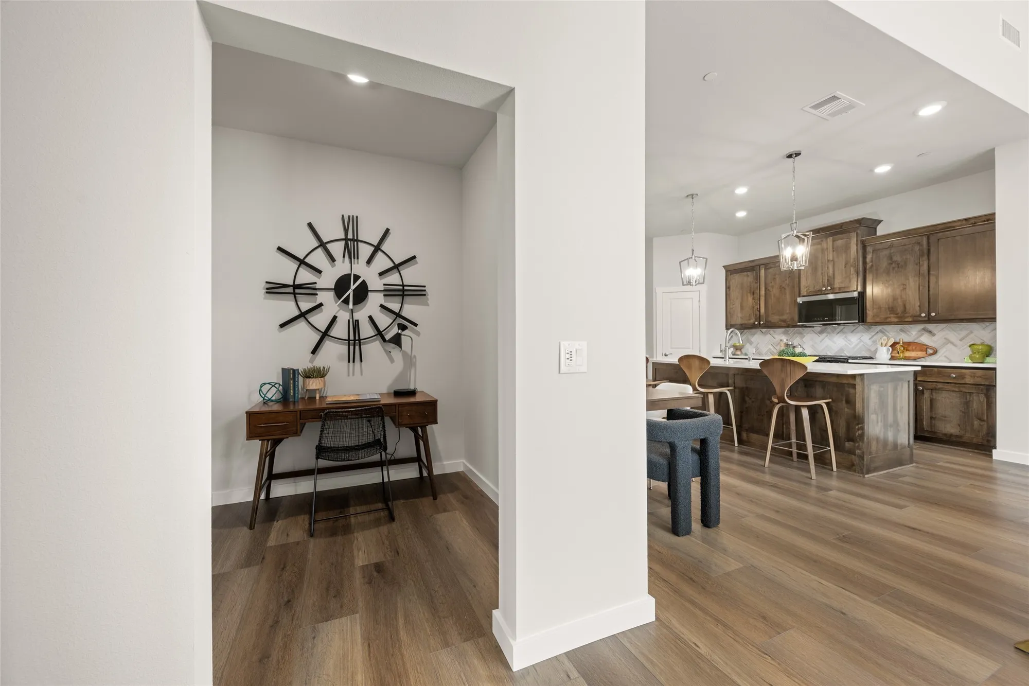 Property Slideshow image 8 of 26 | 2621 st helena ln, Grand Prairie, TX, 75054