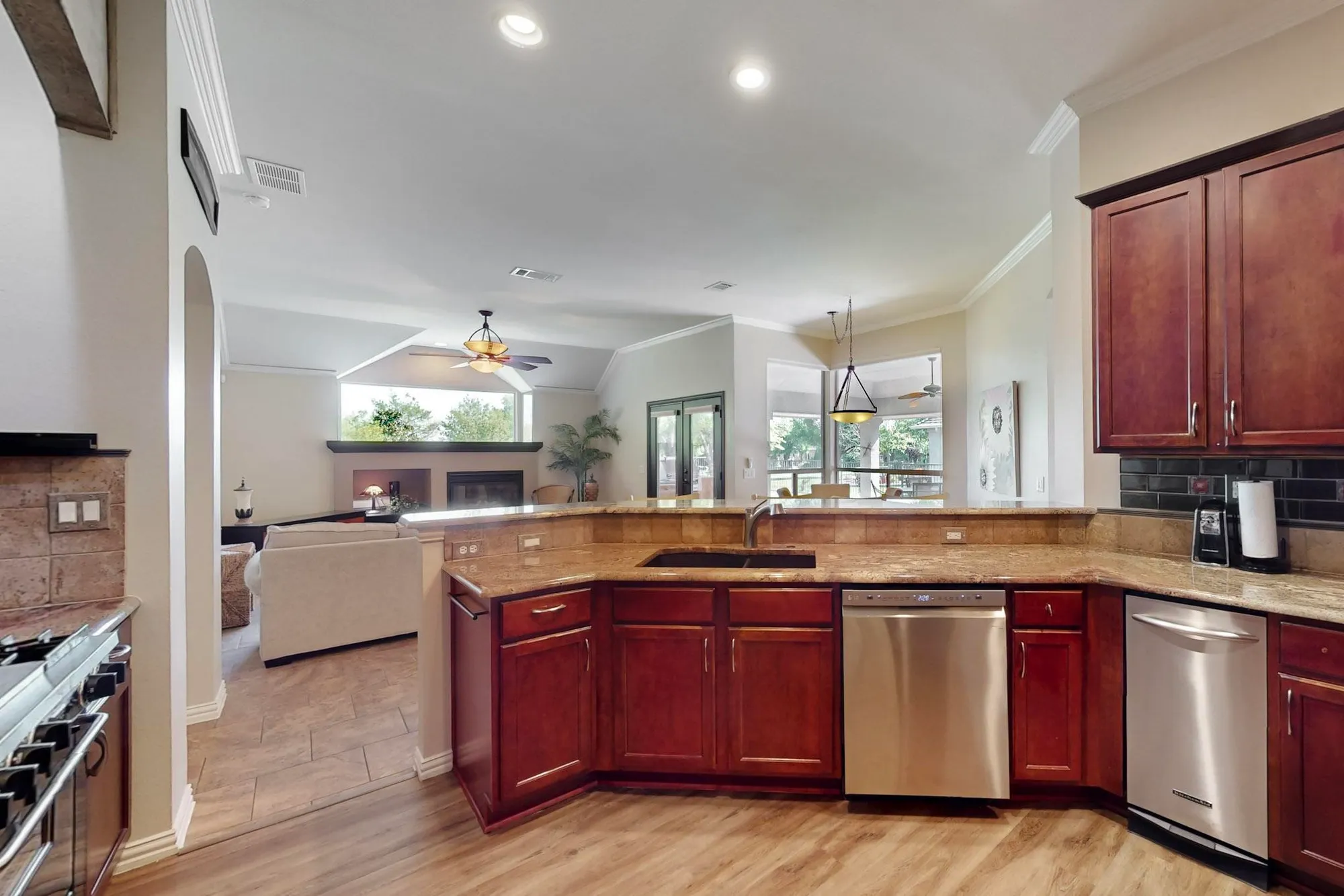 Property Slideshow image 13 of 40 | 10000 soriano st, Denton, TX, 76207