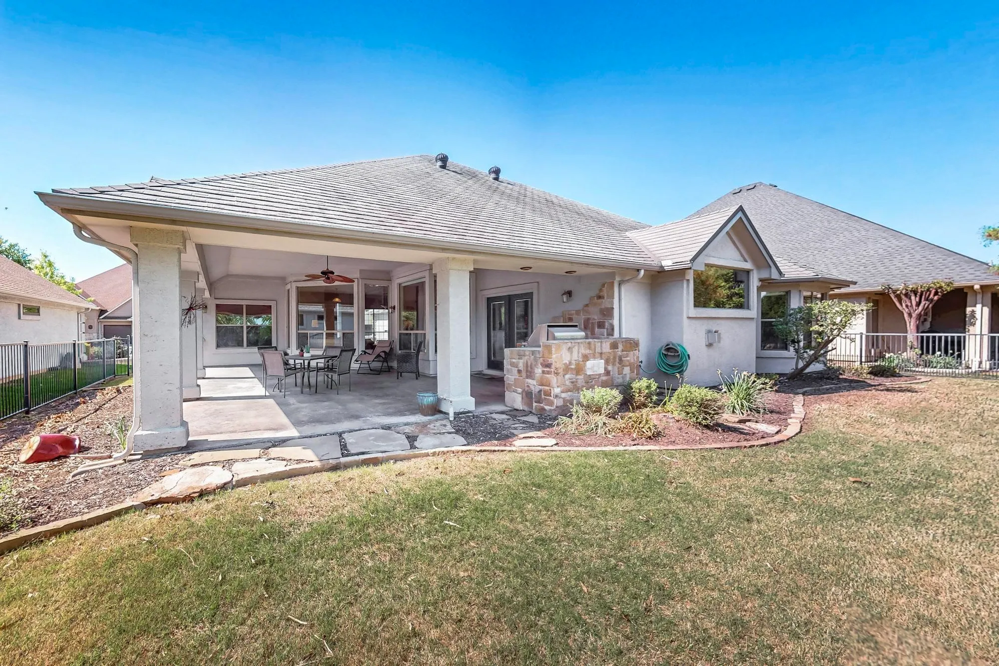 Property Slideshow image 35 of 40 | 10000 soriano st, Denton, TX, 76207