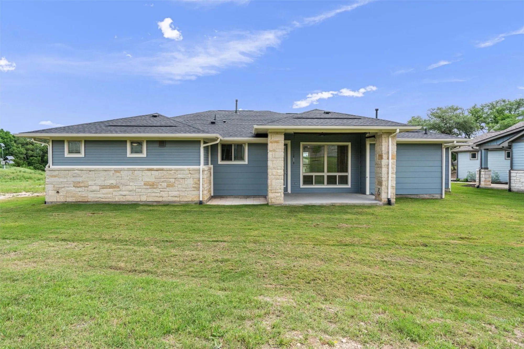 Property Slideshow image 25 of 39 | 150 roaming rock trl # 101, San Marcos, TX, 78666