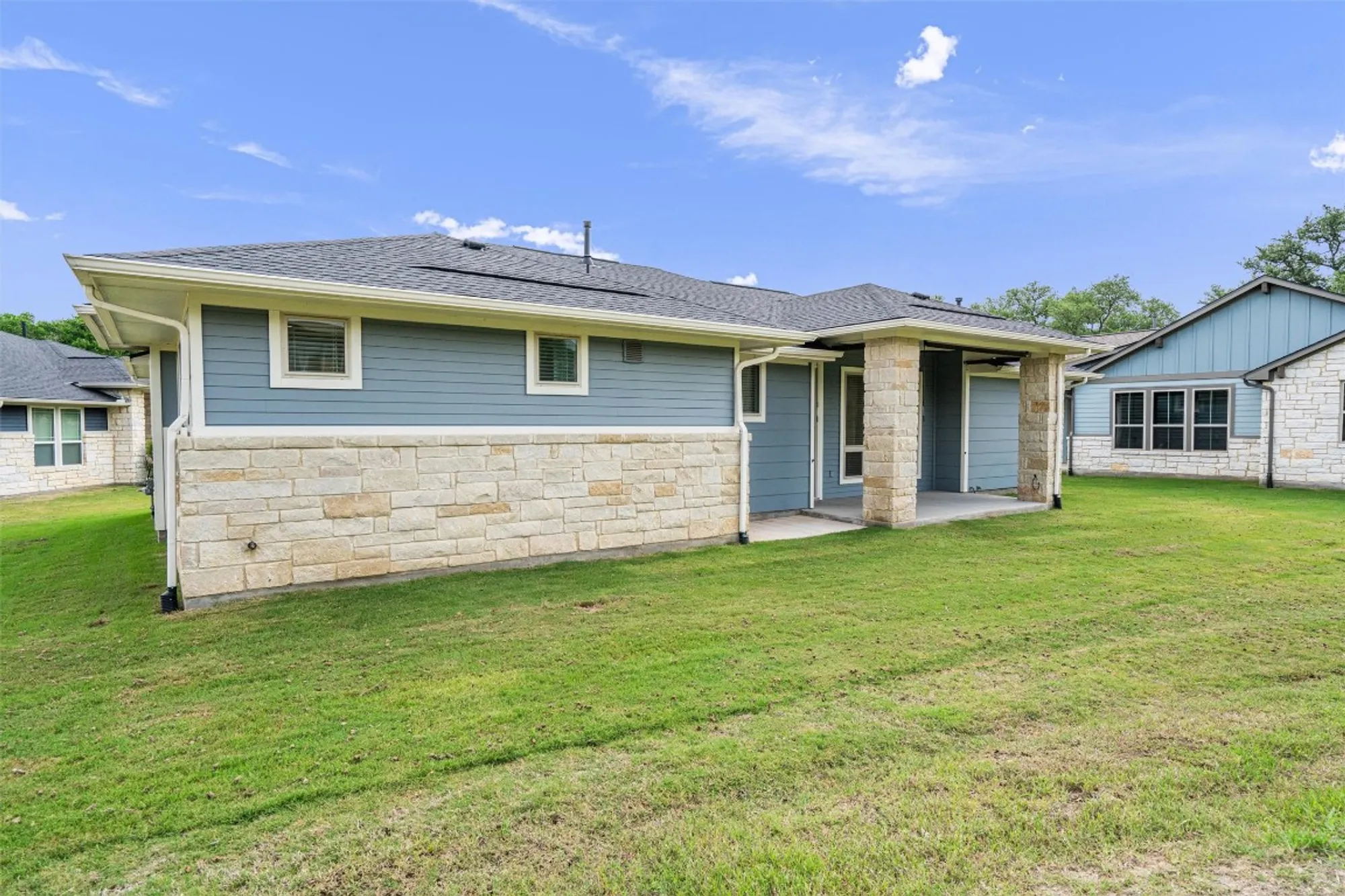 Property Slideshow image 26 of 39 | 150 roaming rock trl # 101, San Marcos, TX, 78666