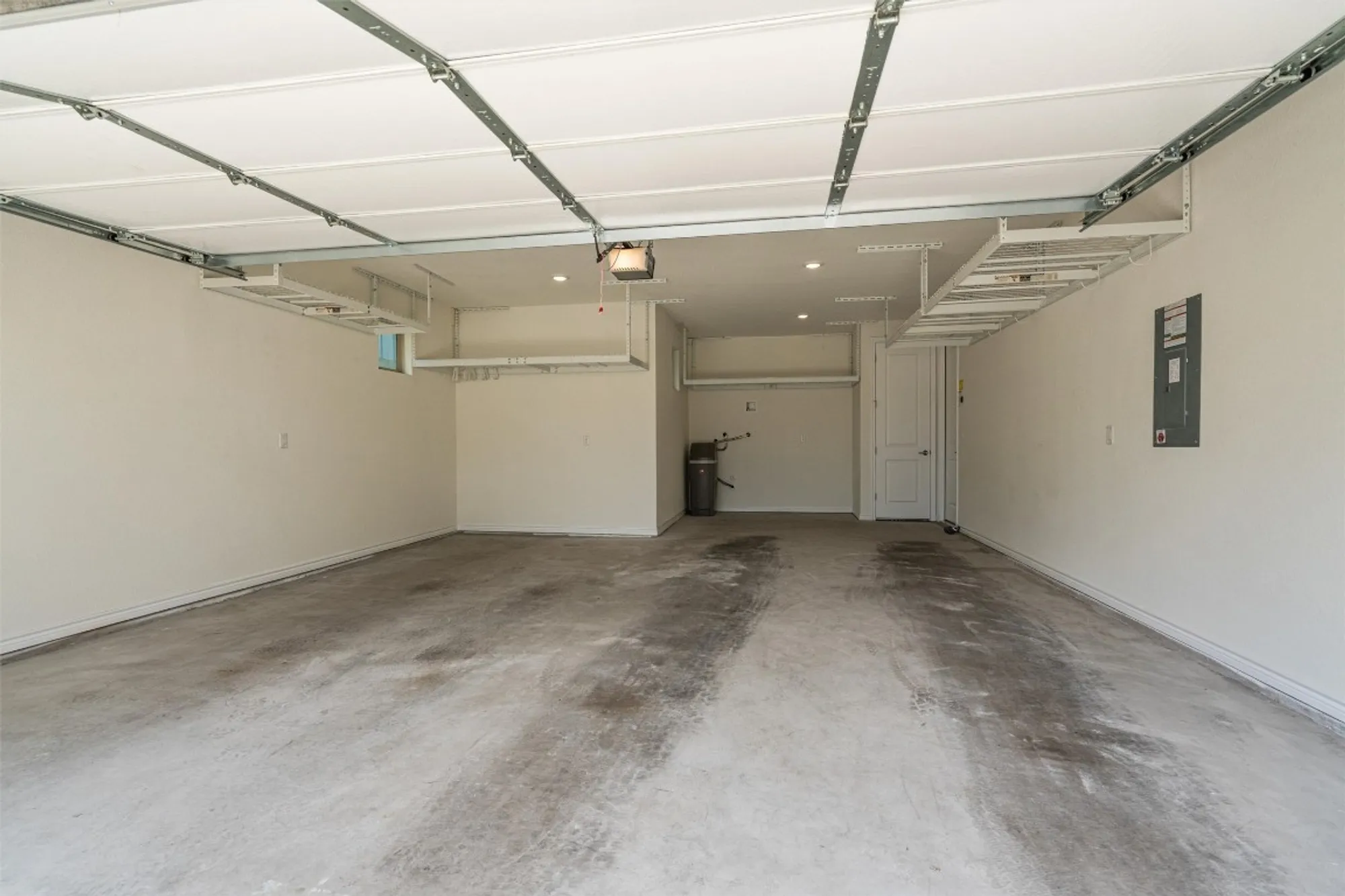 Property Slideshow image 32 of 39 | 150 roaming rock trl # 101, San Marcos, TX, 78666