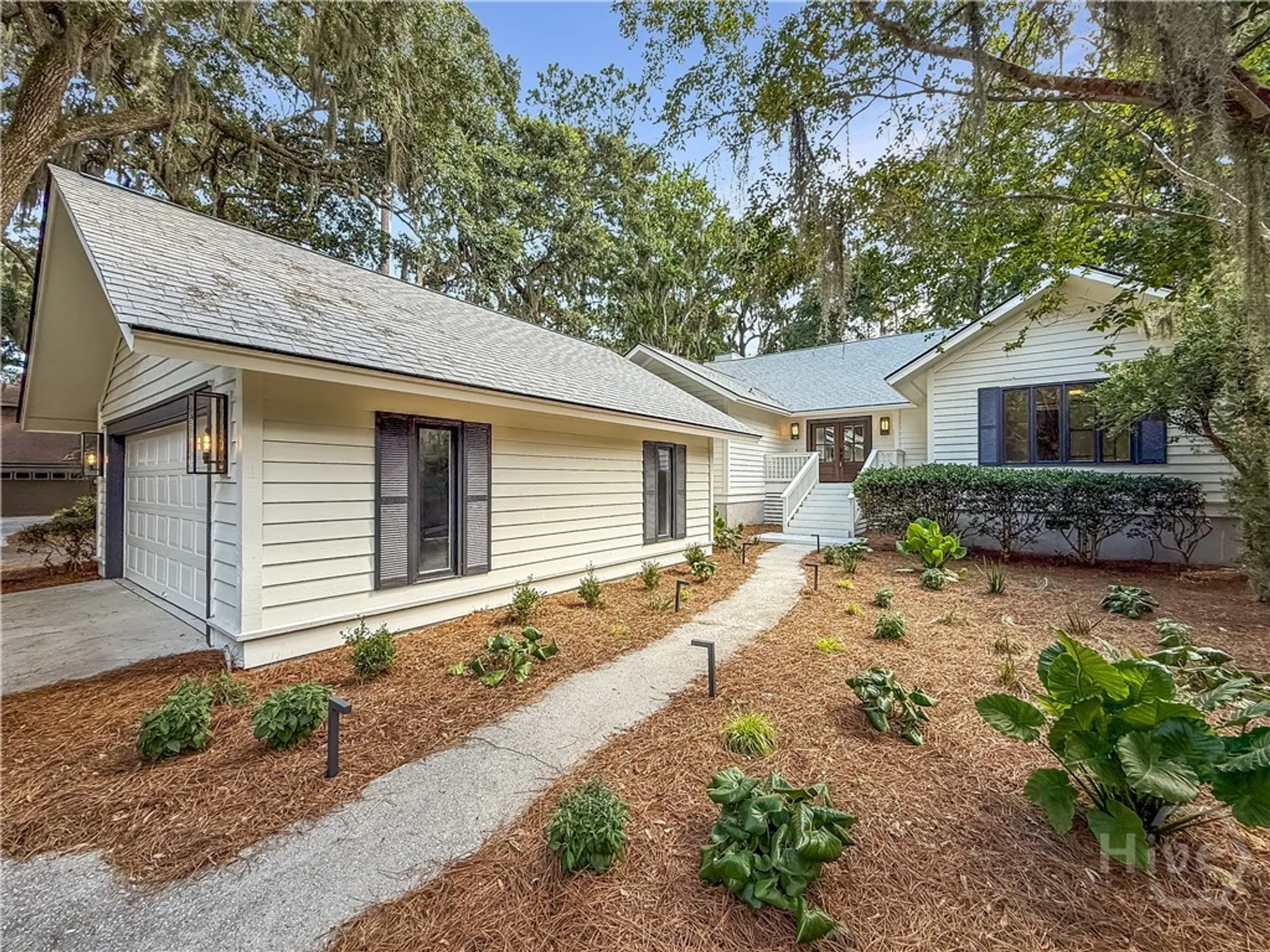 Property Slideshow image 2 of 45 | 3 schroeder ct, Savannah, GA, 31411