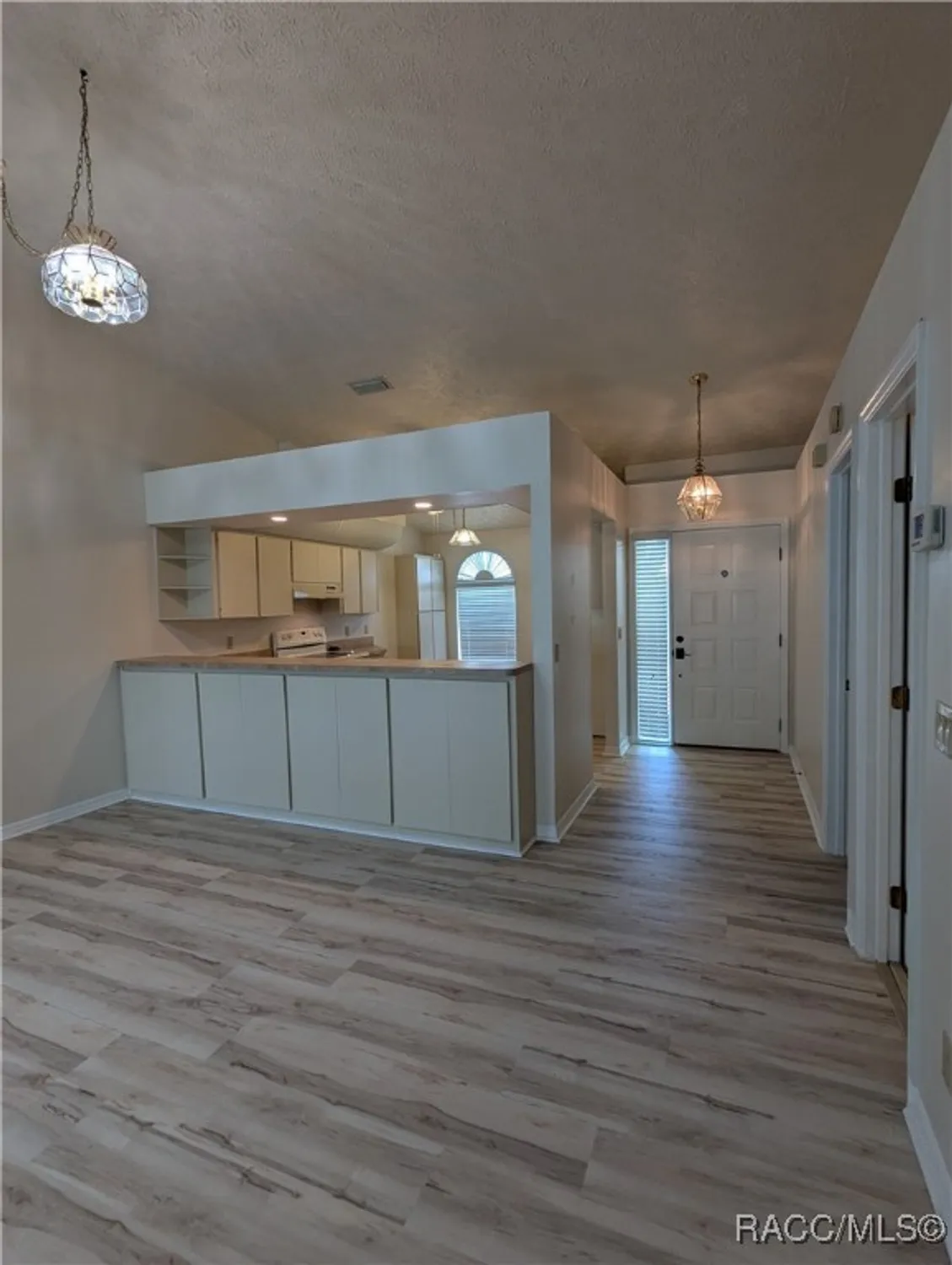 Property Slideshow image 16 of 23 | 806 windermere blvd, Inverness, FL, 34453