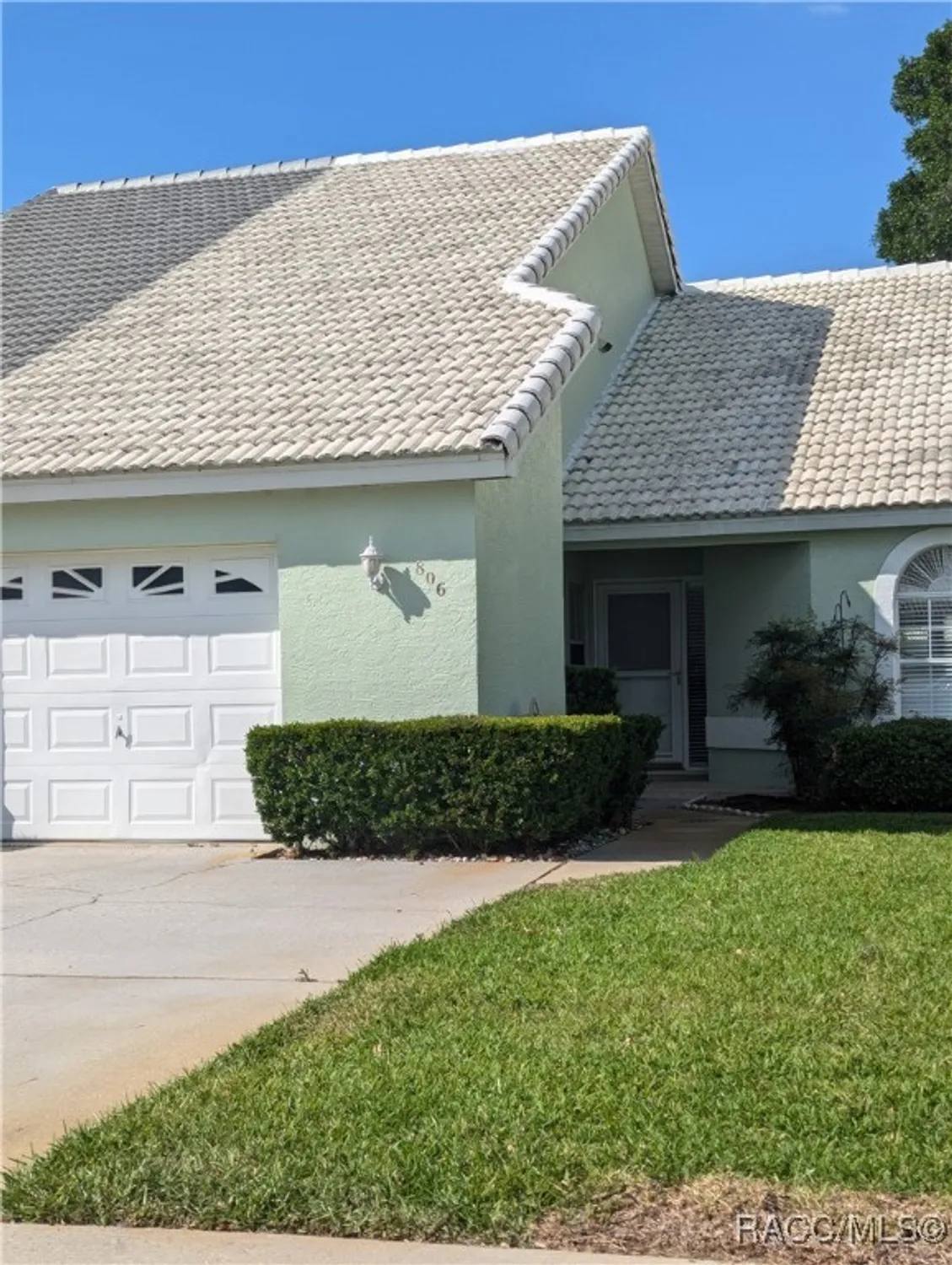 Property Slideshow image 1 of 23 | 806 windermere blvd, Inverness, FL, 34453