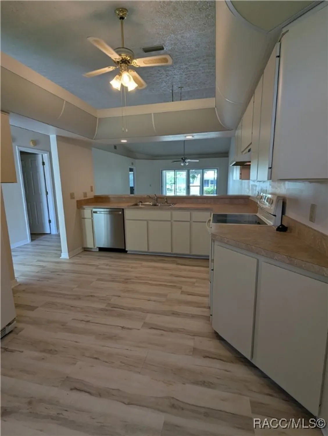 Property Slideshow image 21 of 23 | 806 windermere blvd, Inverness, FL, 34453