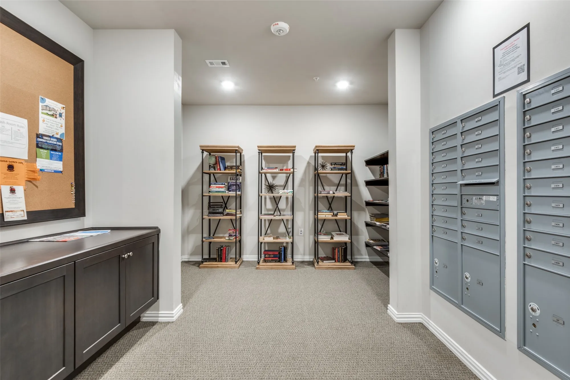 Property Slideshow image 33 of 35 | 1735 wittington pl apt 1207, Farmers Branch, TX, 75234