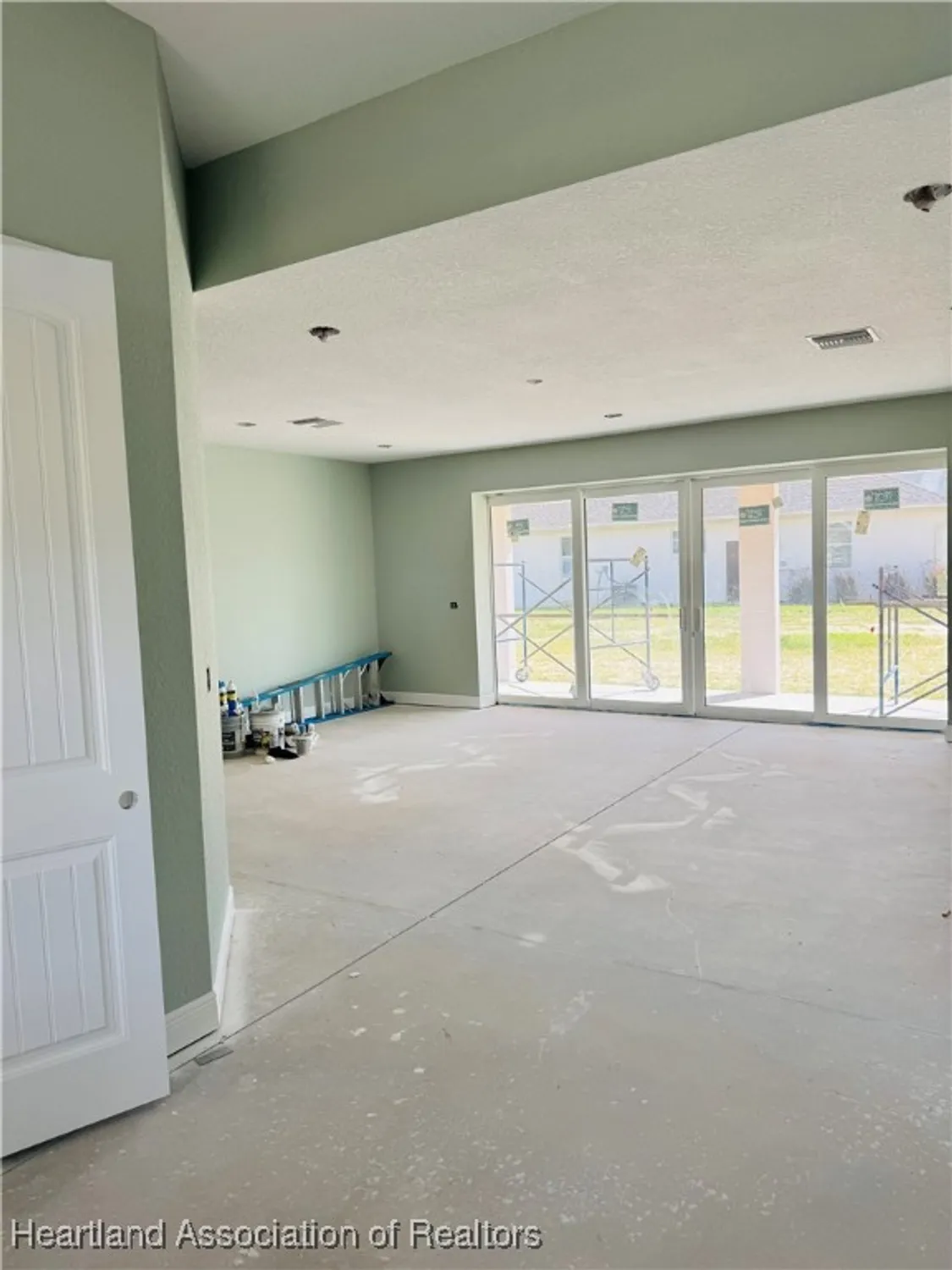 Property Slideshow image 18 of 48 | 4298 north course ln, Avon Park, FL, 33825