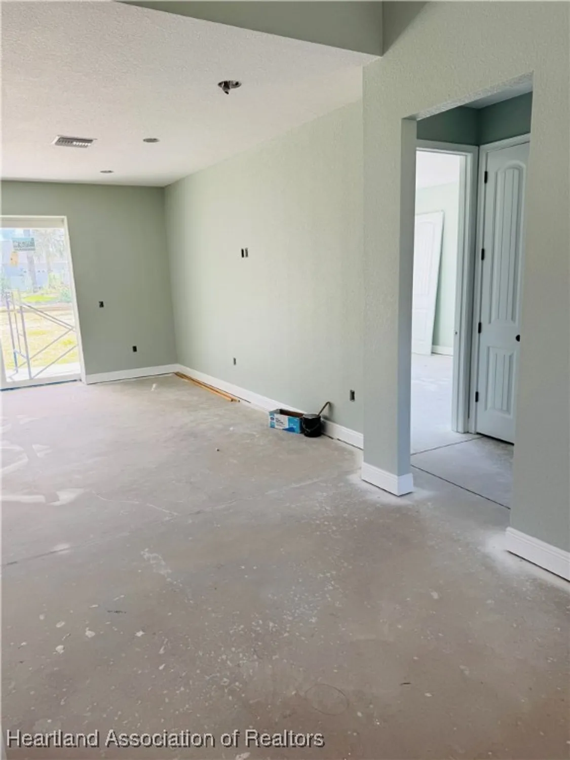 Property Slideshow image 19 of 48 | 4298 north course ln, Avon Park, FL, 33825