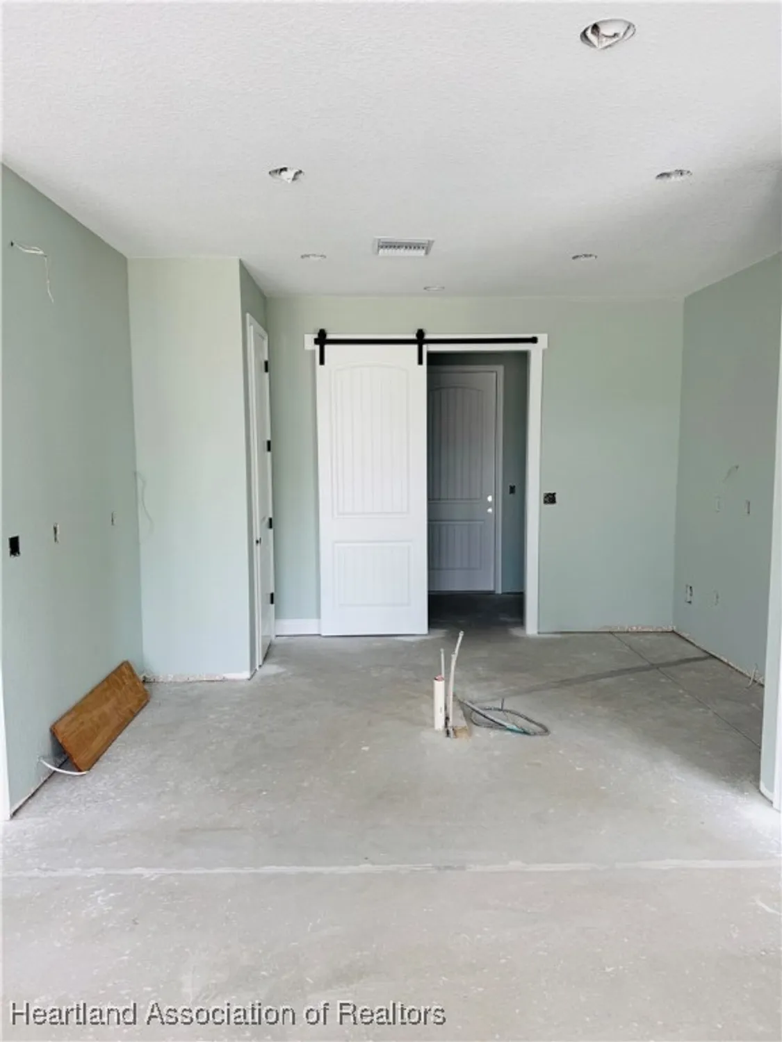 Property Slideshow image 23 of 48 | 4298 north course ln, Avon Park, FL, 33825