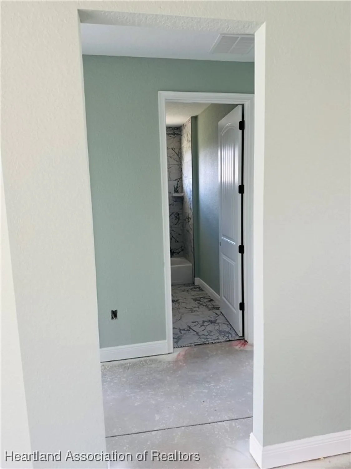 Property Slideshow image 35 of 48 | 4298 north course ln, Avon Park, FL, 33825