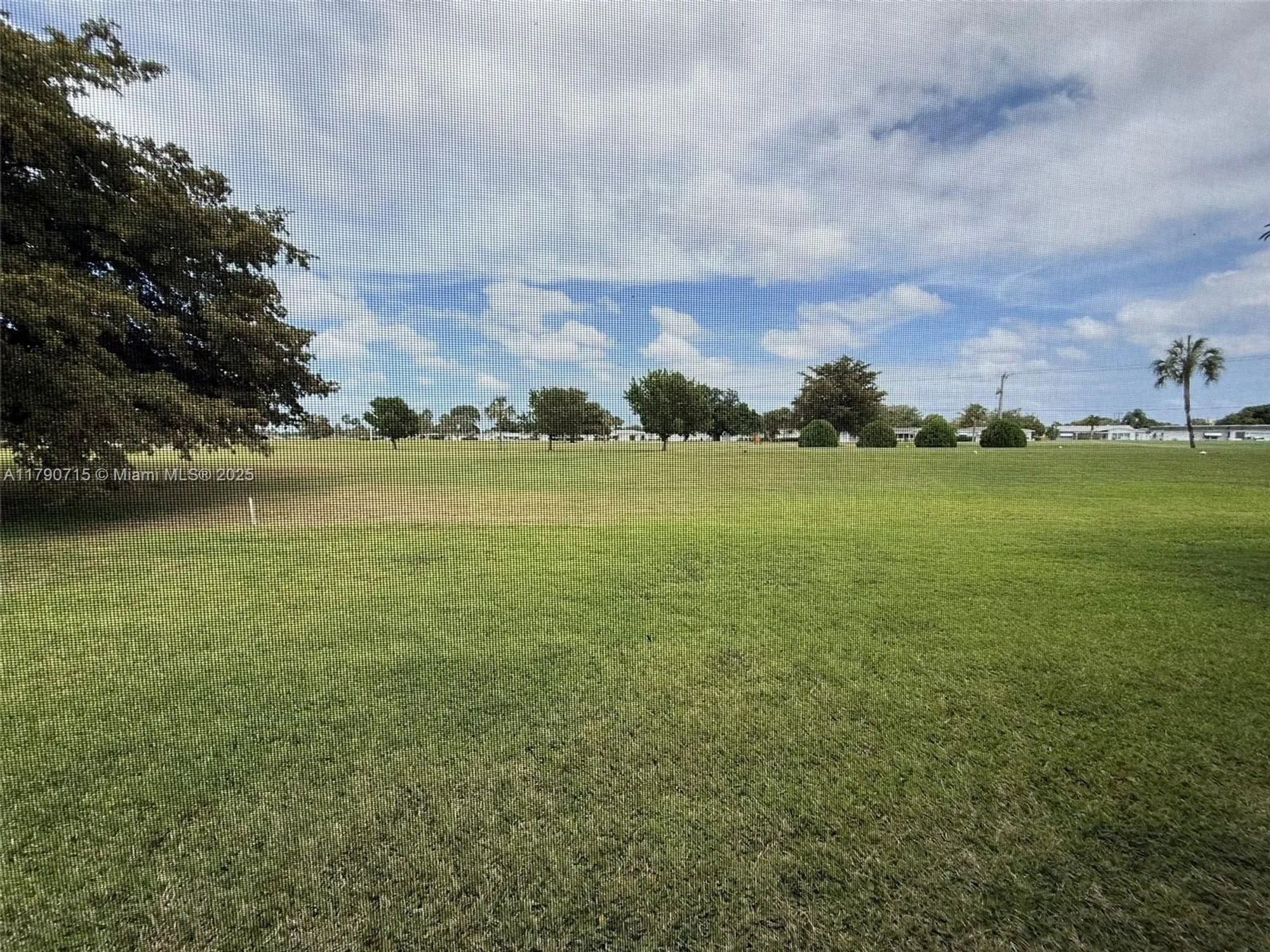 Property Slideshow image 10 of 15 | 7797 golf circle dr 102, Margate, FL, 33063