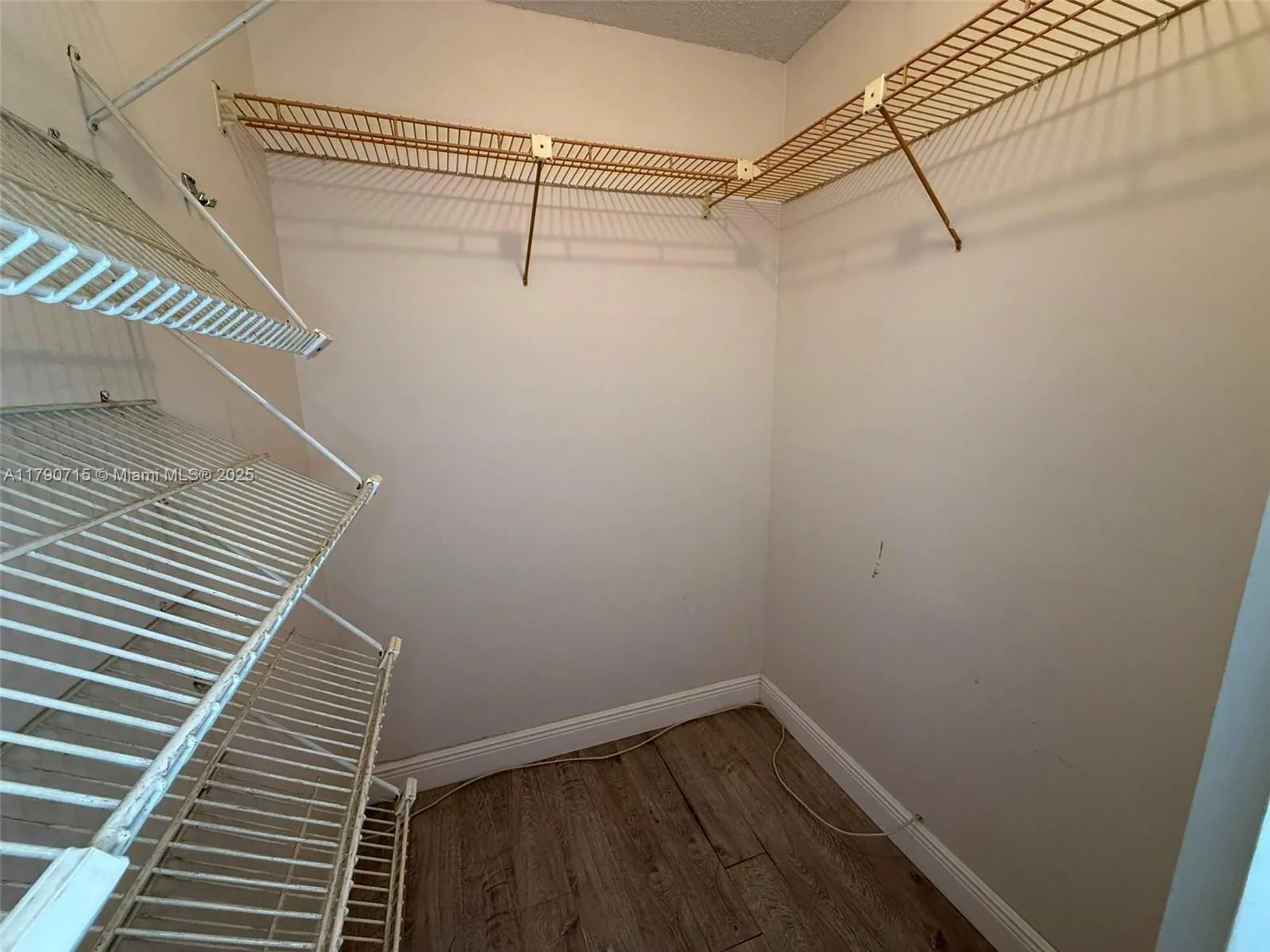 Property Slideshow image 12 of 15 | 7797 golf circle dr 102, Margate, FL, 33063