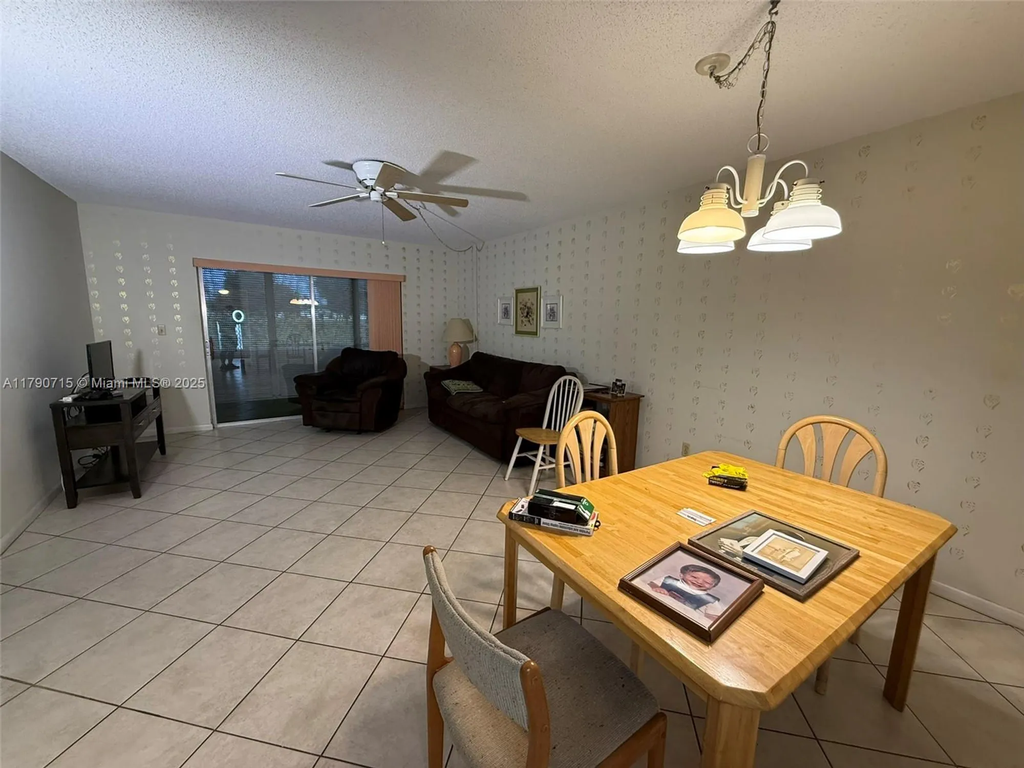 Property Slideshow image 3 of 15 | 7797 golf circle dr 102, Margate, FL, 33063