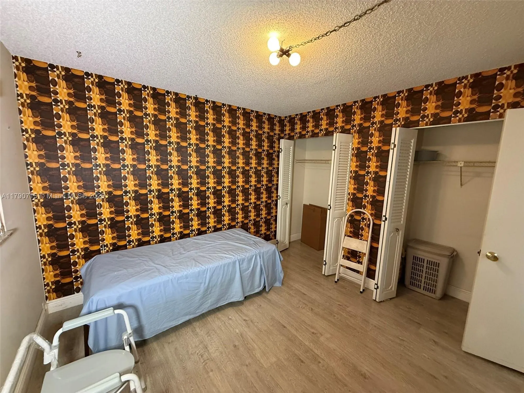 Property Slideshow image 8 of 15 | 7797 golf circle dr 102, Margate, FL, 33063