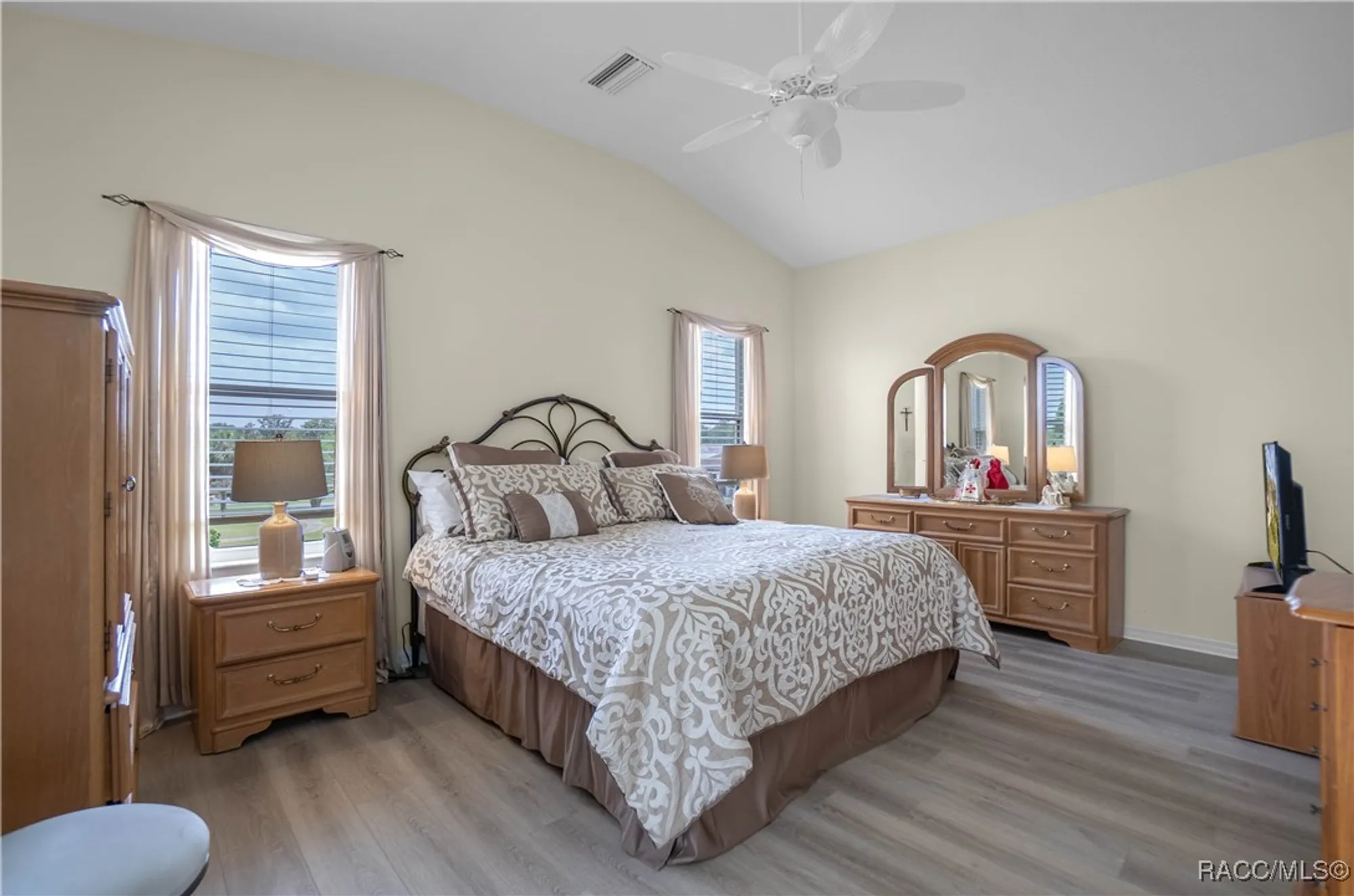 Property Slideshow image 16 of 89 | 2295 n andrea pt, Lecanto, FL, 34461