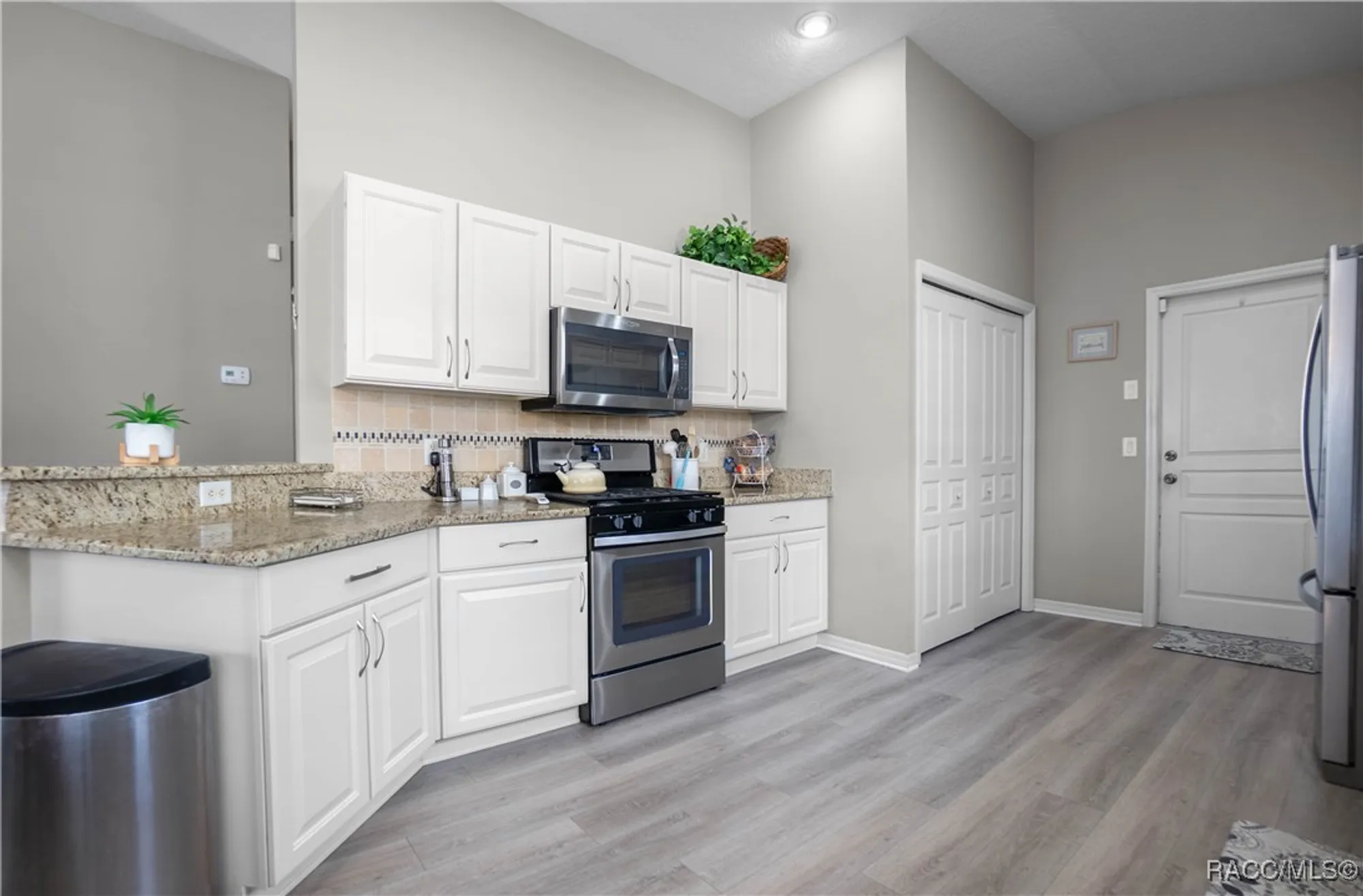 Property Slideshow image 10 of 89 | 2295 n andrea pt, Lecanto, FL, 34461