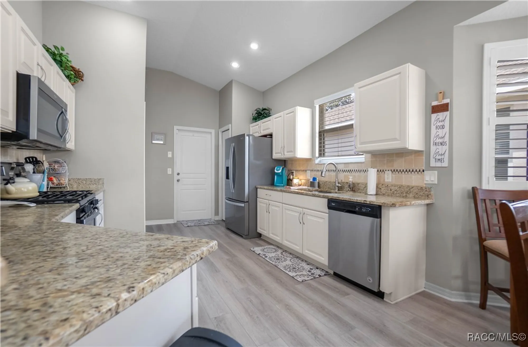 Property Slideshow image 8 of 89 | 2295 n andrea pt, Lecanto, FL, 34461