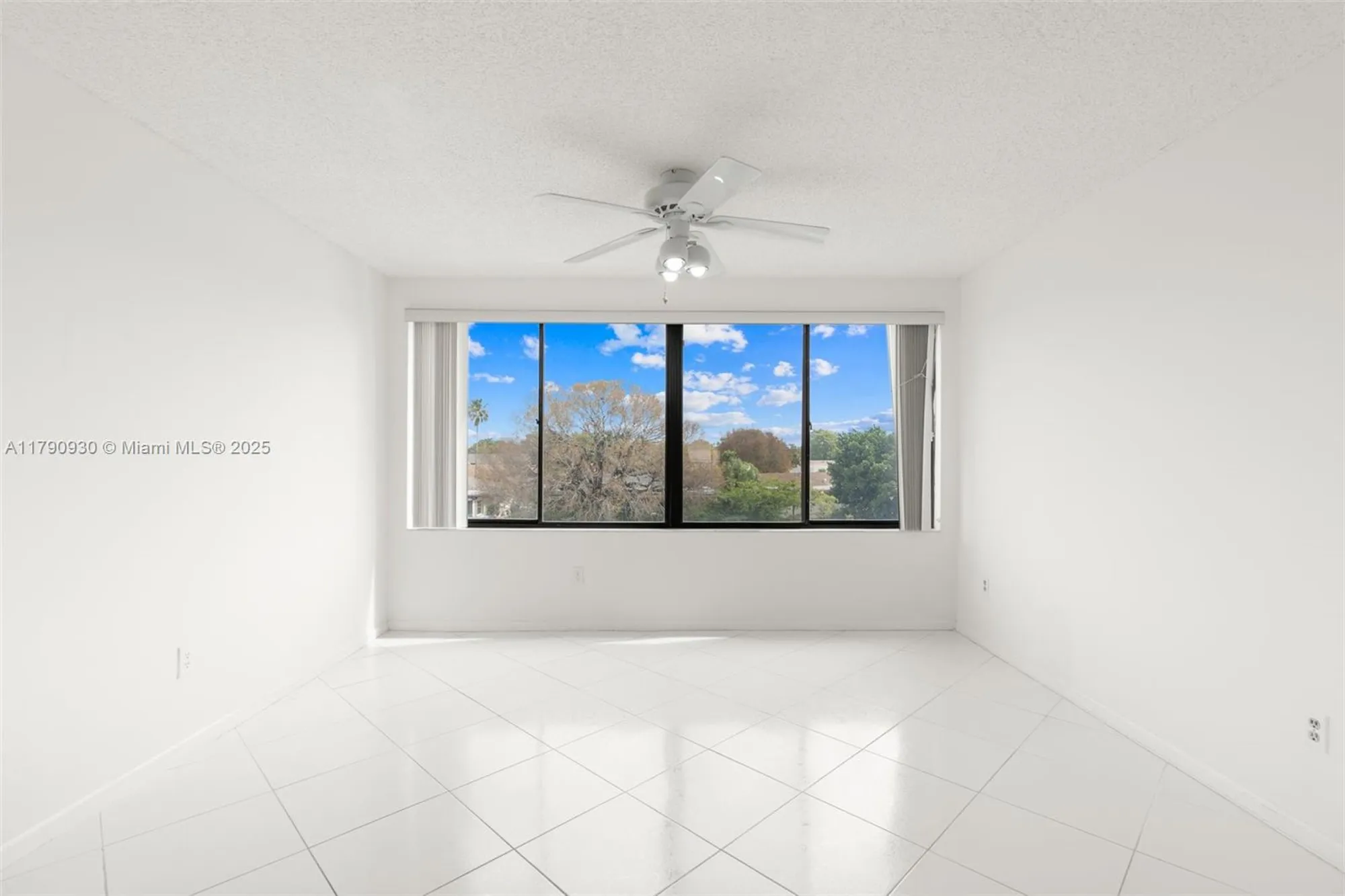 Property Slideshow image 25 of 50 | 9585 n belfort cir # 308, Tamarac, FL, 33321