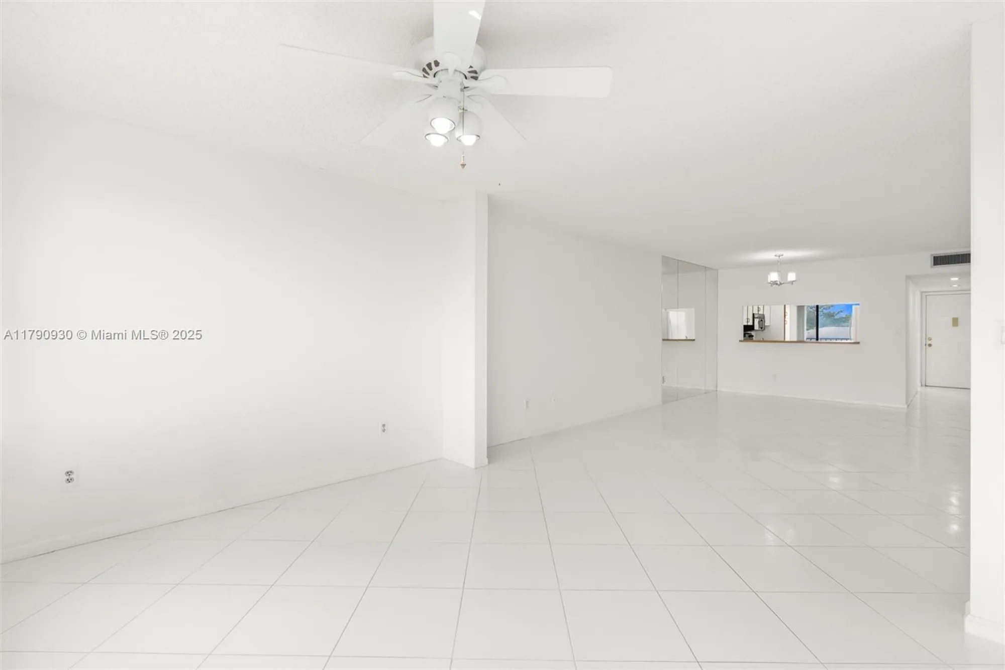 Property Slideshow image 27 of 50 | 9585 n belfort cir # 308, Tamarac, FL, 33321