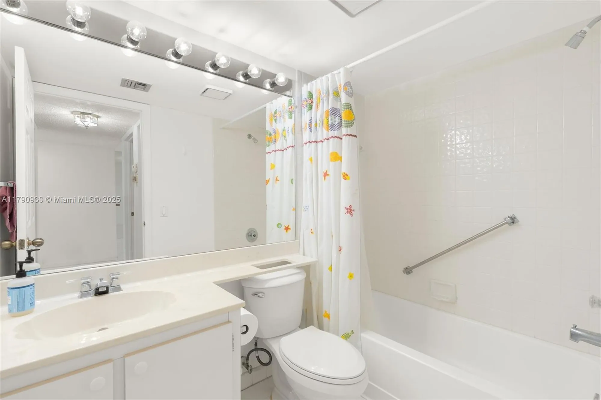 Property Slideshow image 22 of 50 | 9585 n belfort cir # 308, Tamarac, FL, 33321