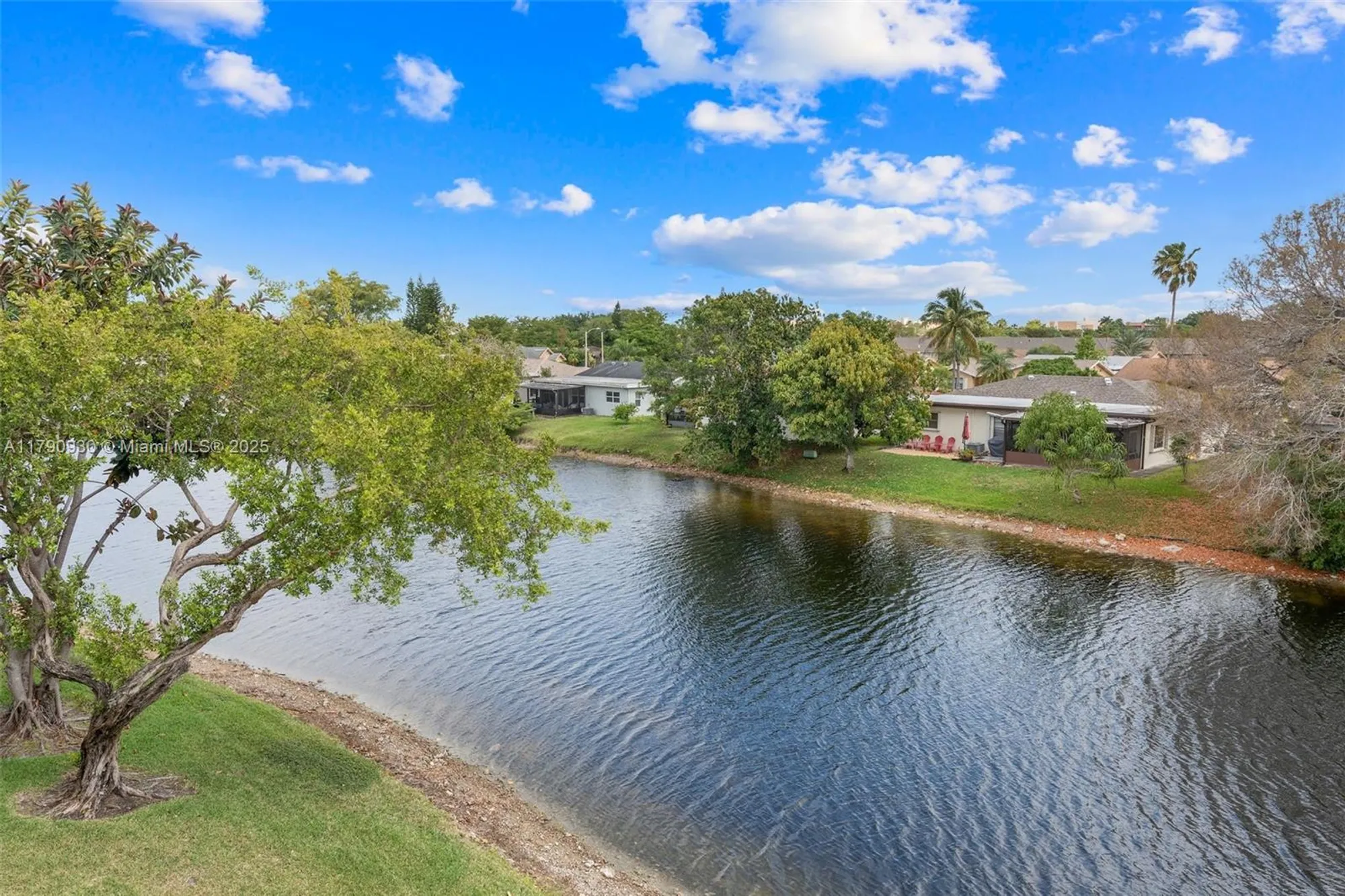 Property Slideshow image 36 of 50 | 9585 n belfort cir # 308, Tamarac, FL, 33321