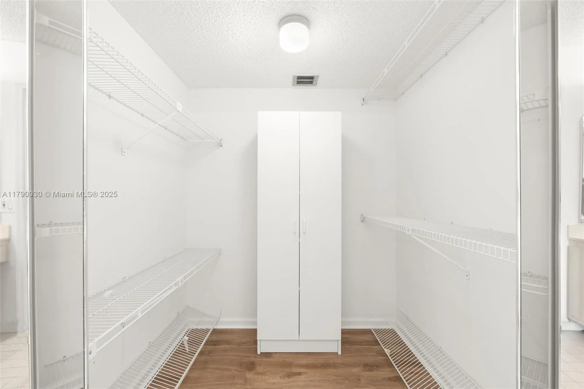 Property Slideshow image 33 of 50 | 9585 n belfort cir # 308, Tamarac, FL, 33321