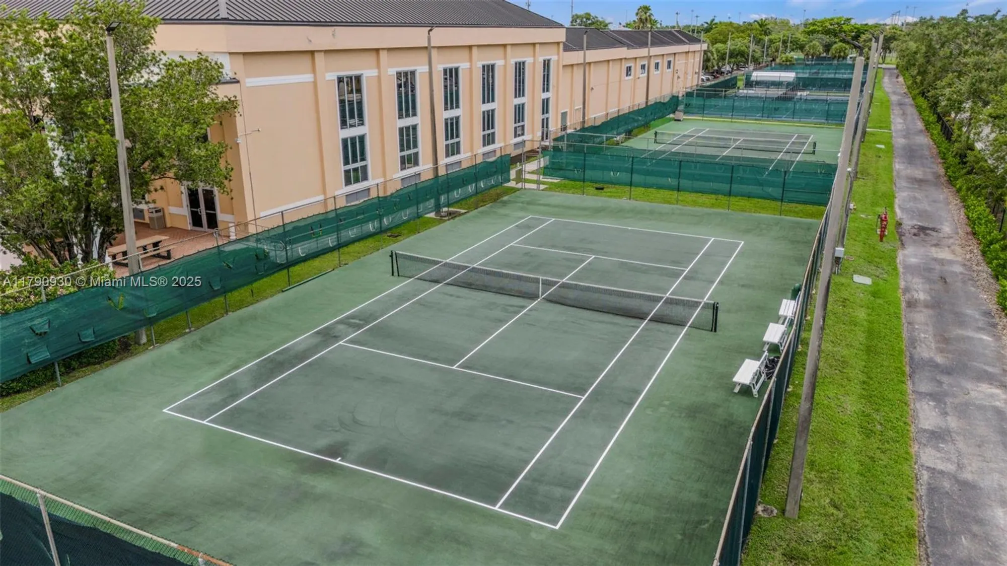 Property Slideshow image 40 of 50 | 9585 n belfort cir # 308, Tamarac, FL, 33321