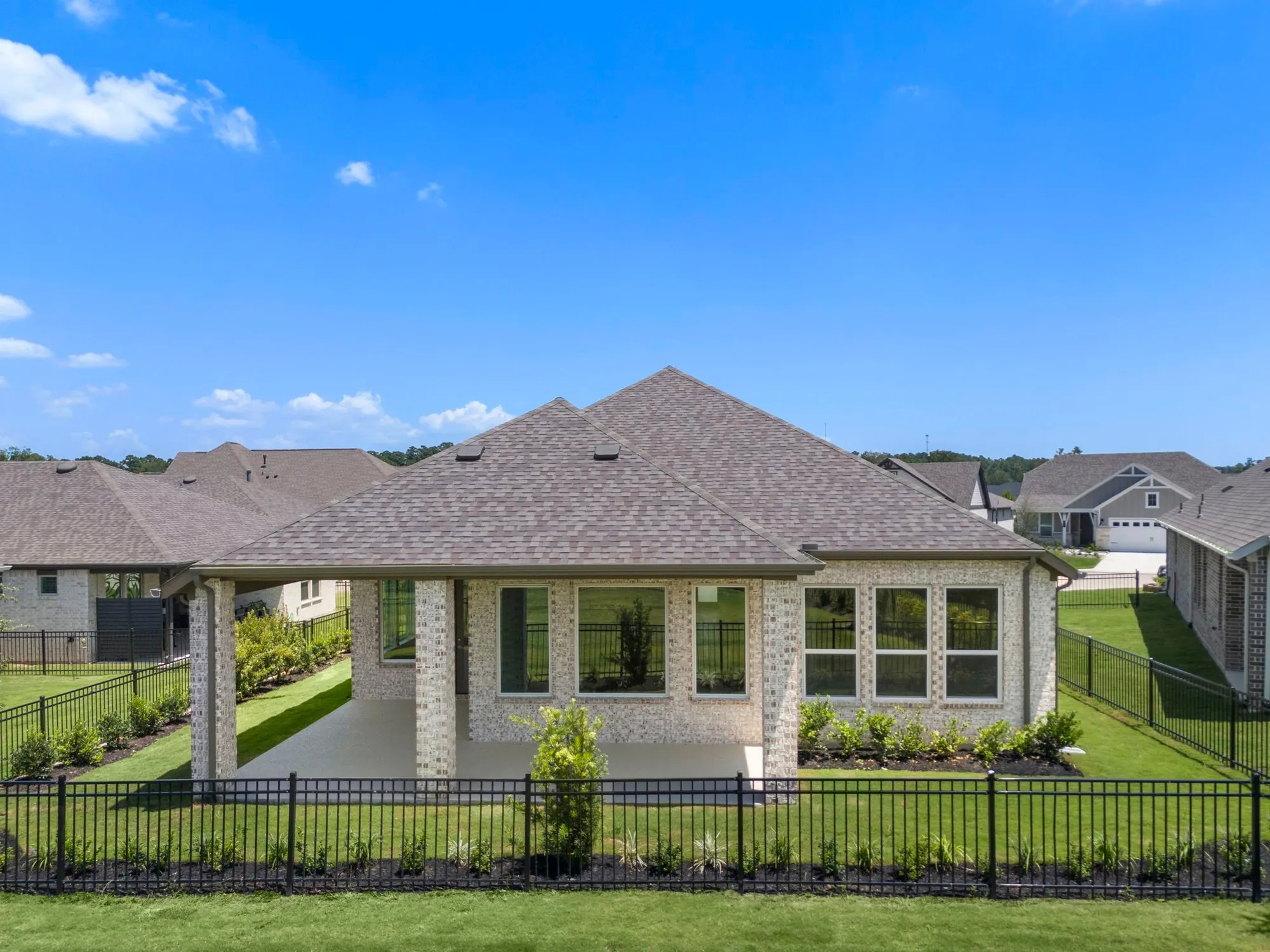 Property Slideshow image 38 of 48 | 14915 lake par cir, Willis, TX, 77318