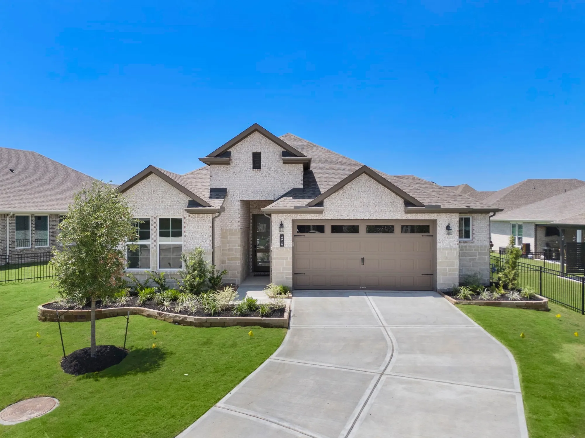 Property Slideshow image 3 of 48 | 14915 lake par cir, Willis, TX, 77318