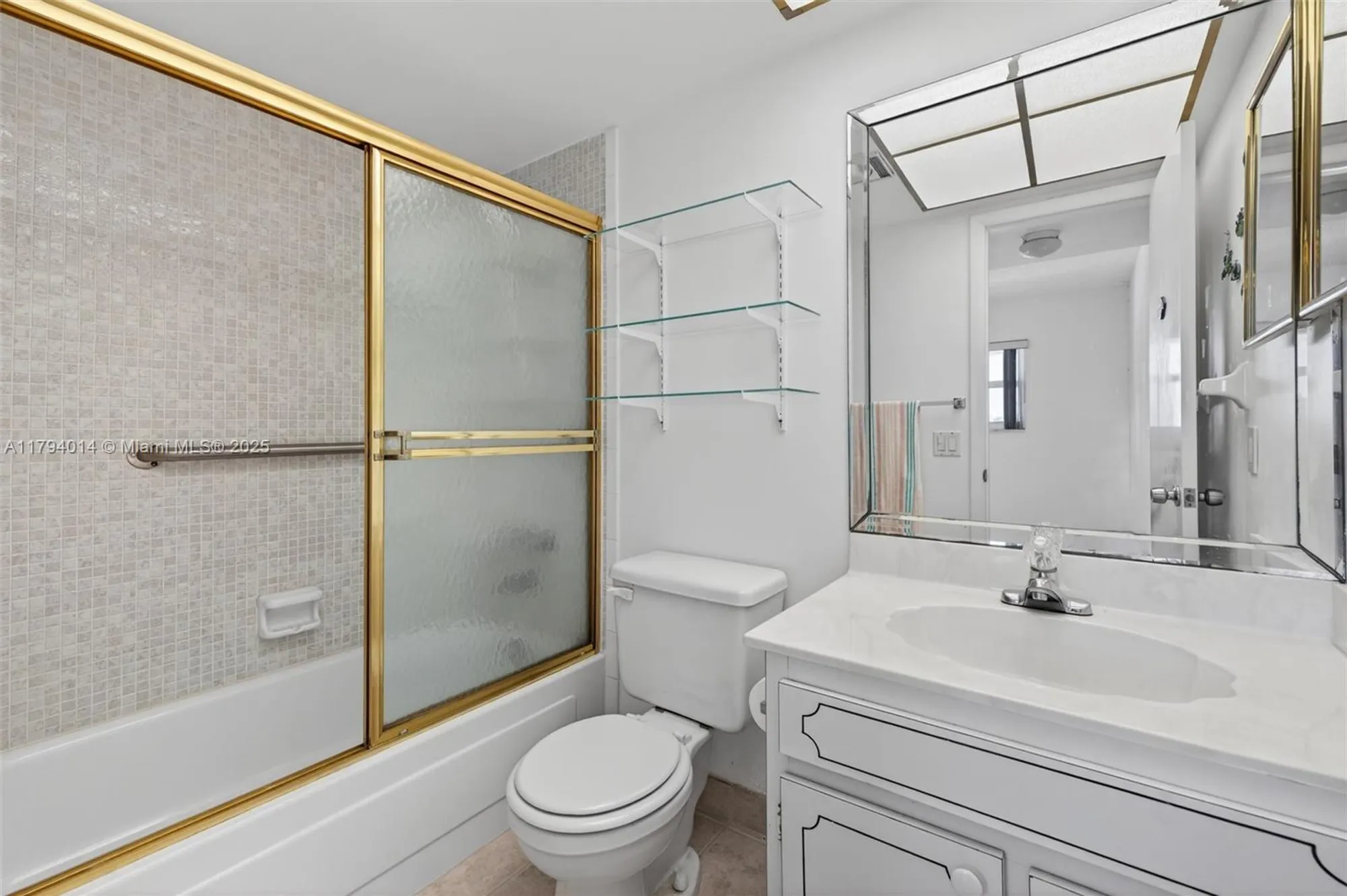 Property Slideshow image 17 of 50 | 401 s golf blvd 270, Pompano Beach, FL, 33064