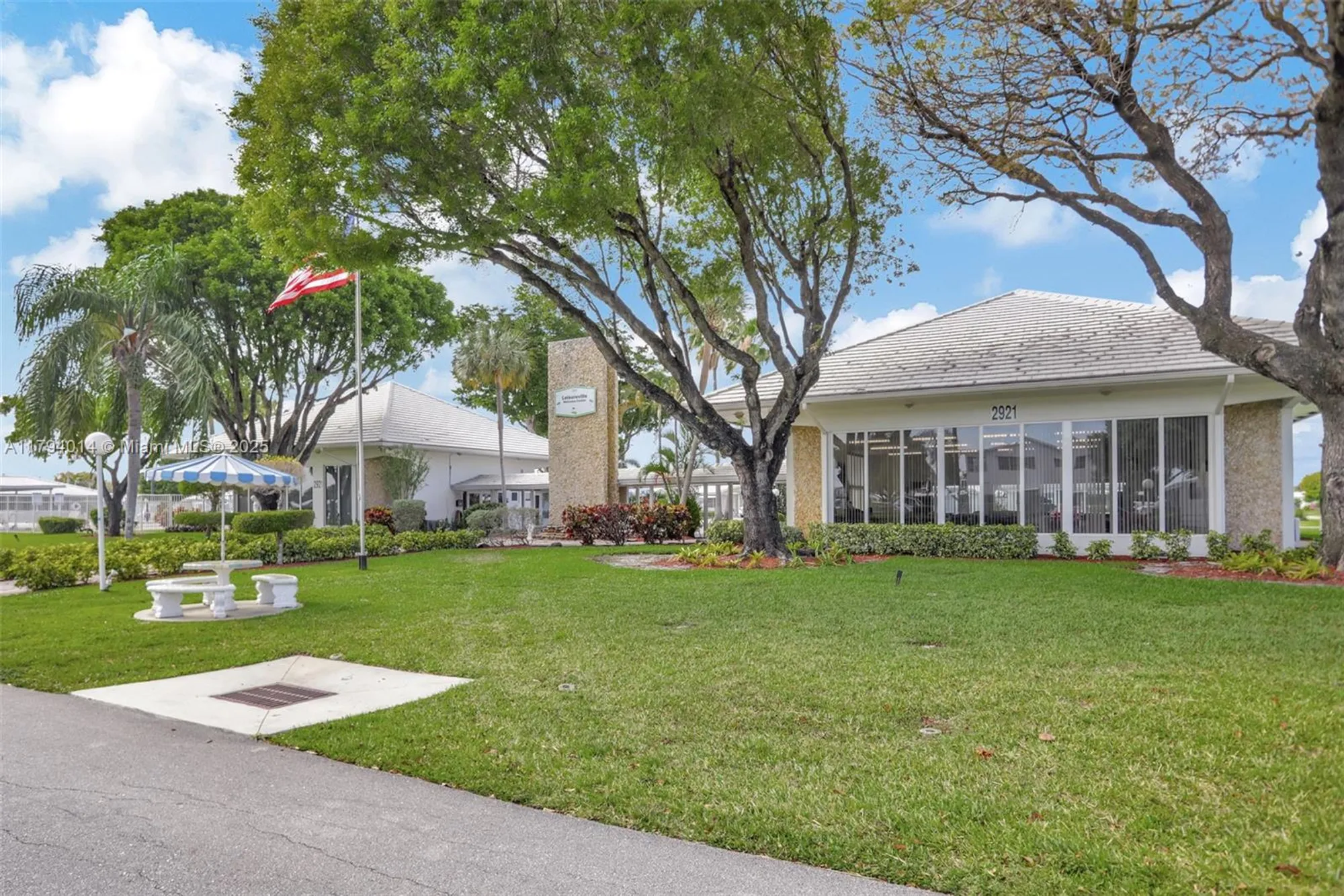 Property Slideshow image 24 of 50 | 401 s golf blvd 270, Pompano Beach, FL, 33064