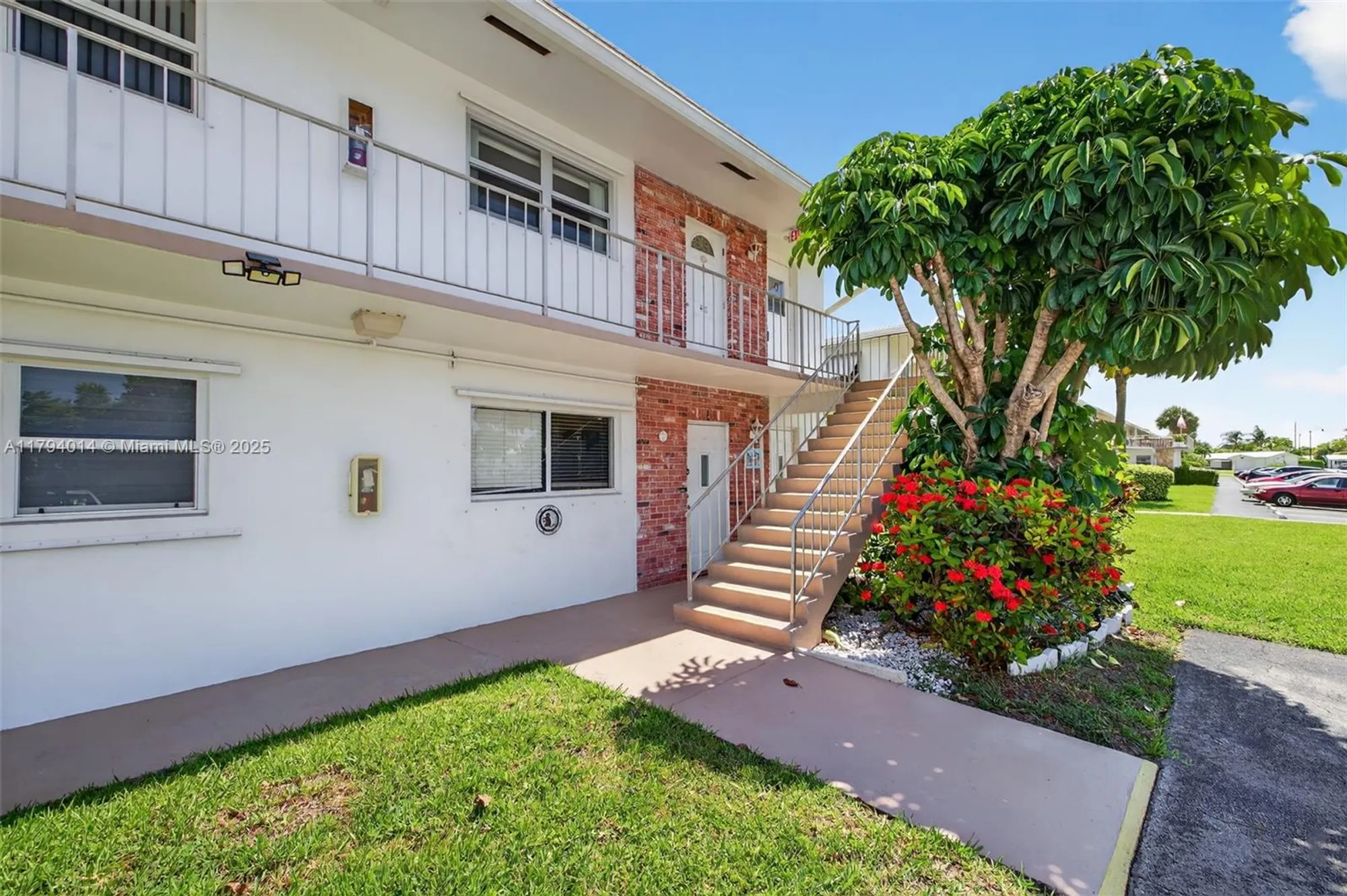 Property Slideshow image 23 of 50 | 401 s golf blvd 270, Pompano Beach, FL, 33064