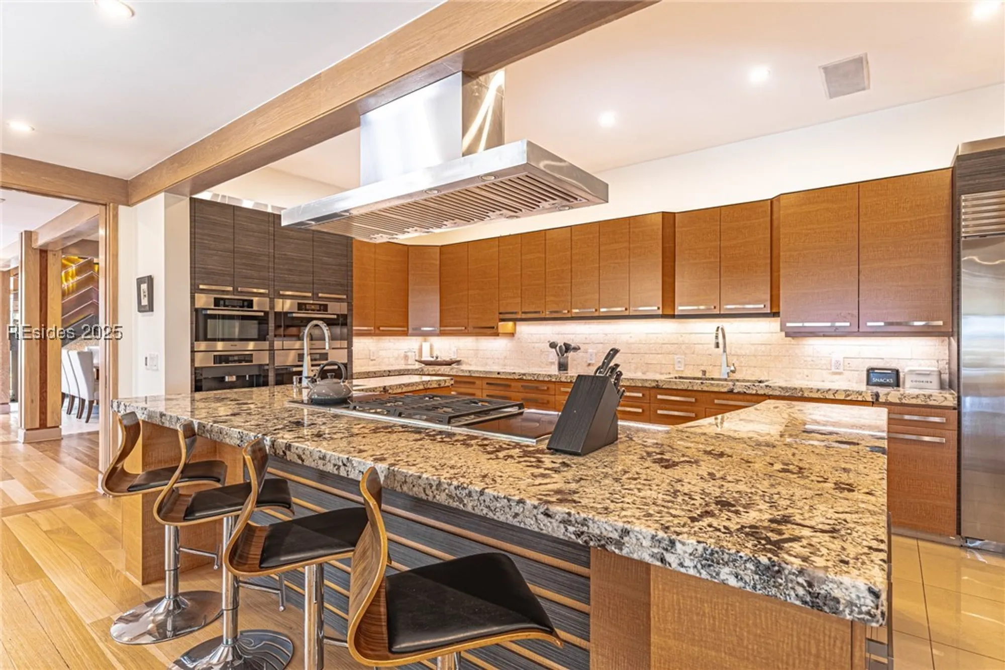 Property Slideshow image 14 of 98 | 16 oyster shell ln, Hilton Head Island, SC, 29926