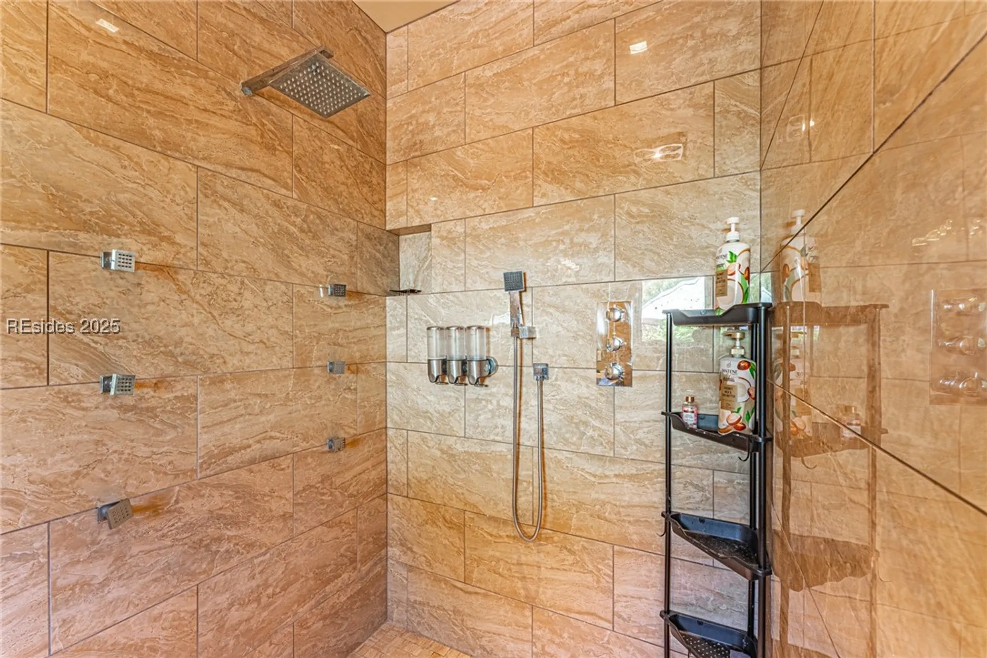 Property Slideshow image 31 of 98 | 16 oyster shell ln, Hilton Head Island, SC, 29926